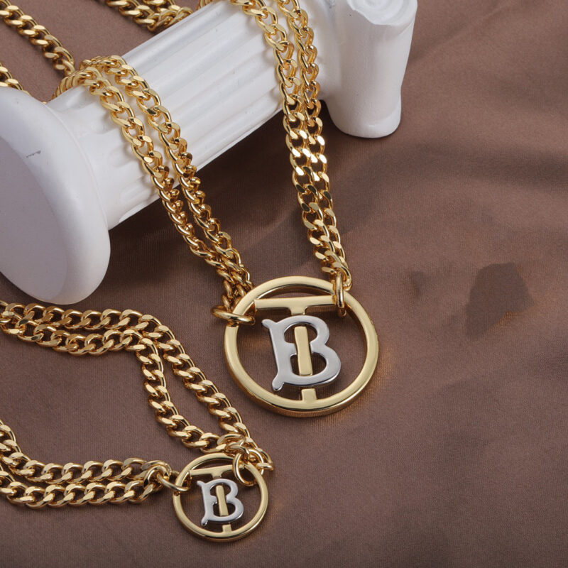 BURBERRY Golden Necklace
