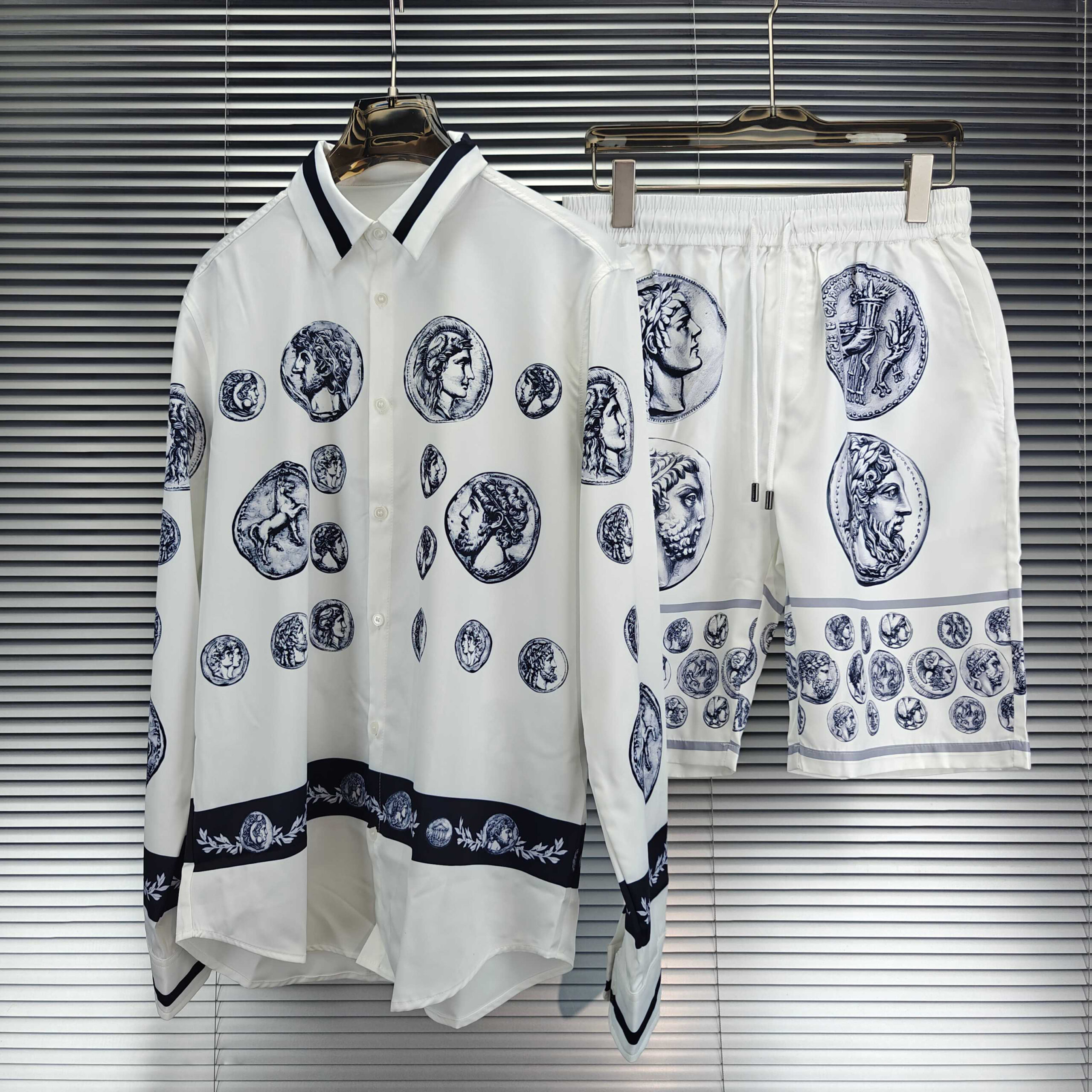 Versace Leisurewear Set - Image 3