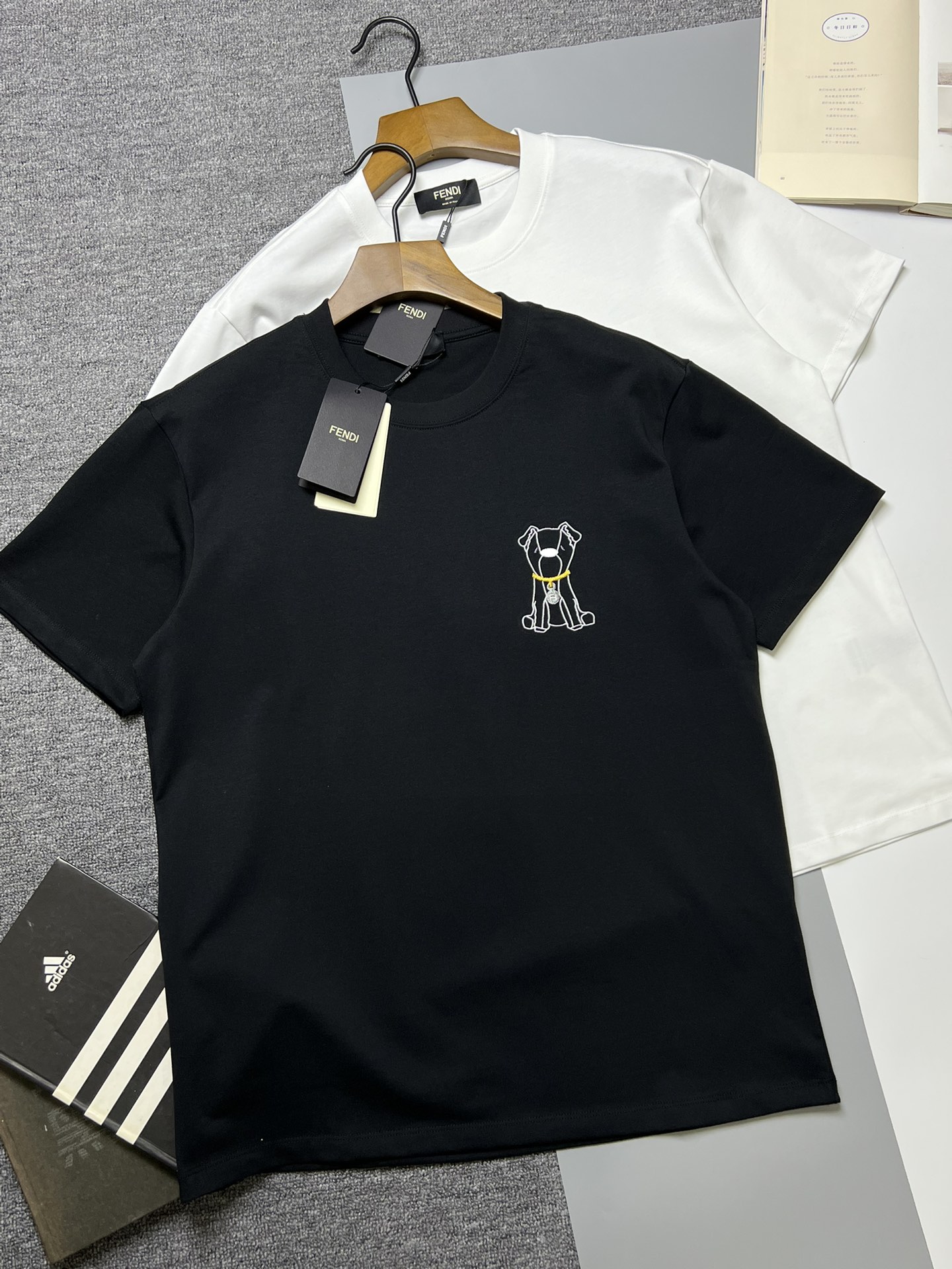 FENDI Casual Short T-shirt - Image 3