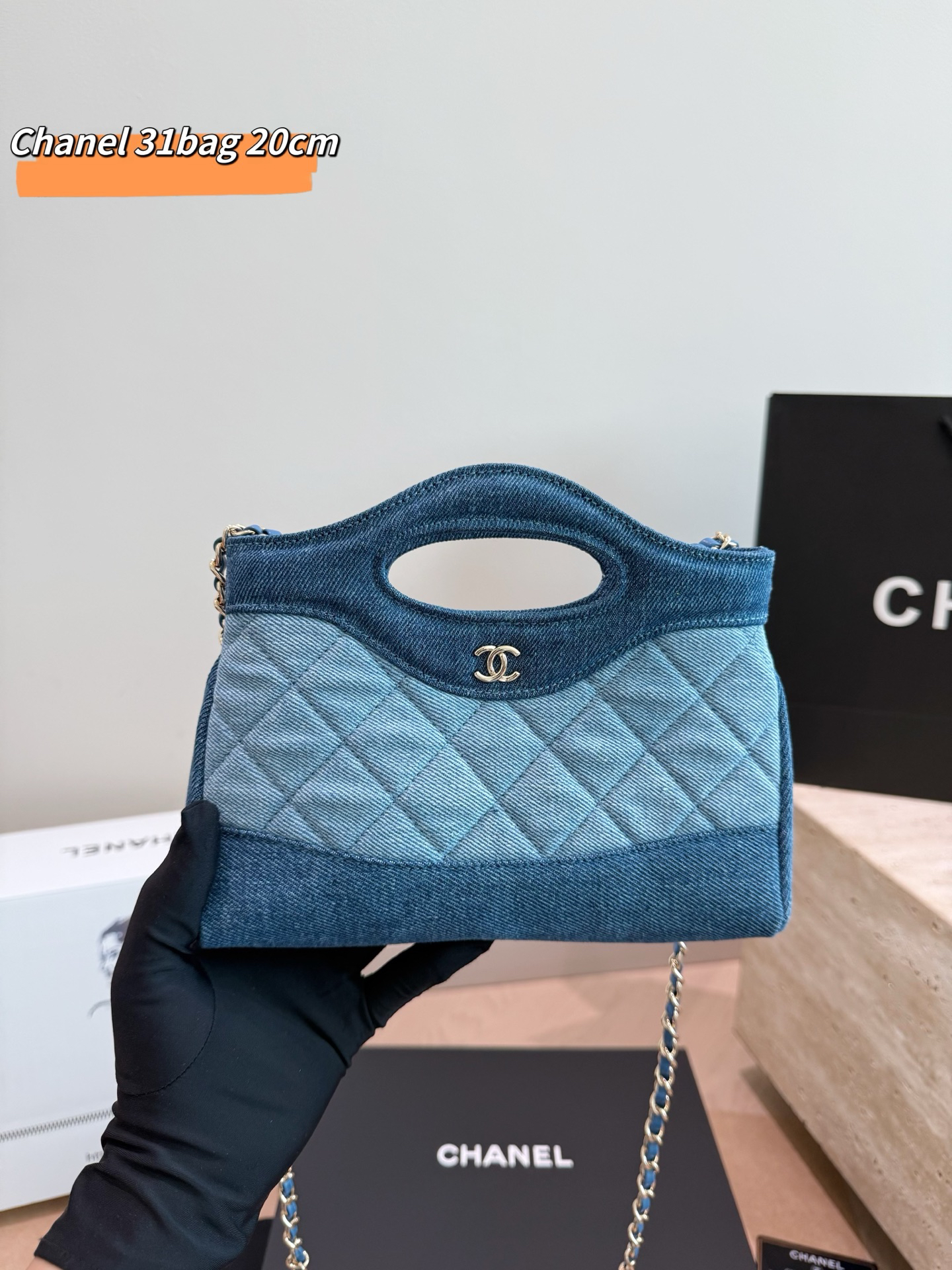 Coco ChanelCrossbody - Image 3