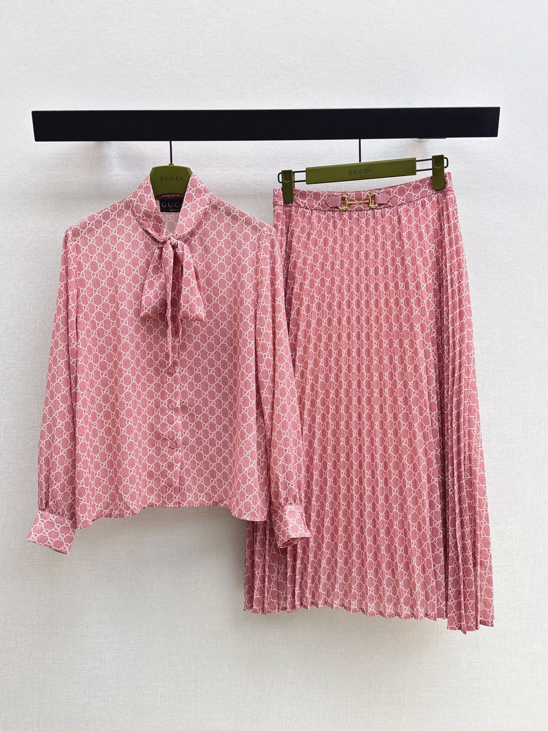 GUCCI Suit - Image 3