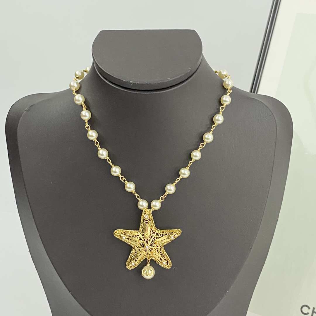 DIOR Golden Bracelet - Image 3
