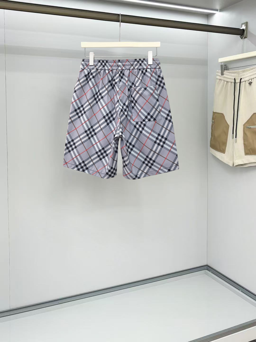 BURBERRY Plaid Shorts - Image 5