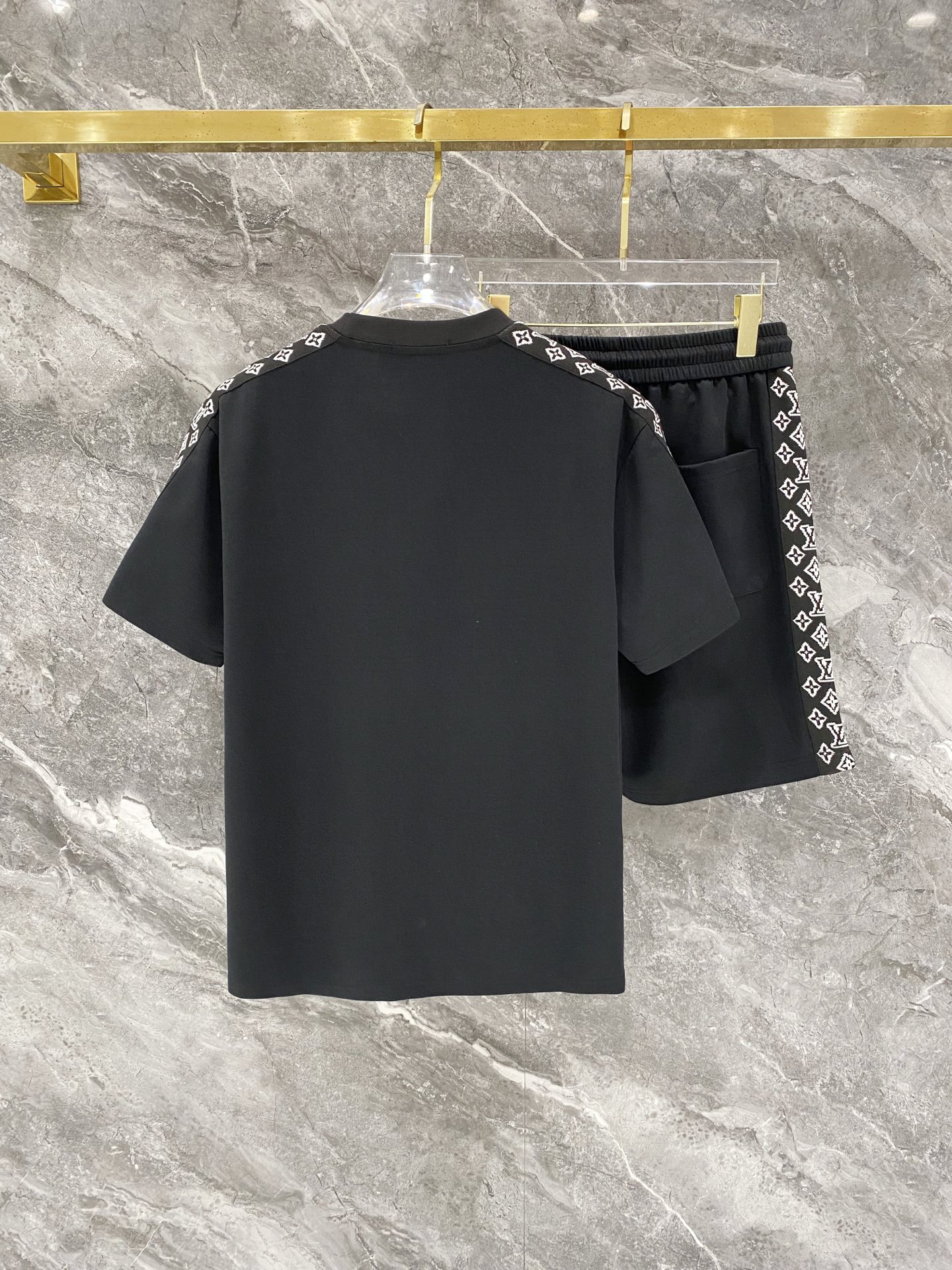 Louis Vuitton Suit - Image 3