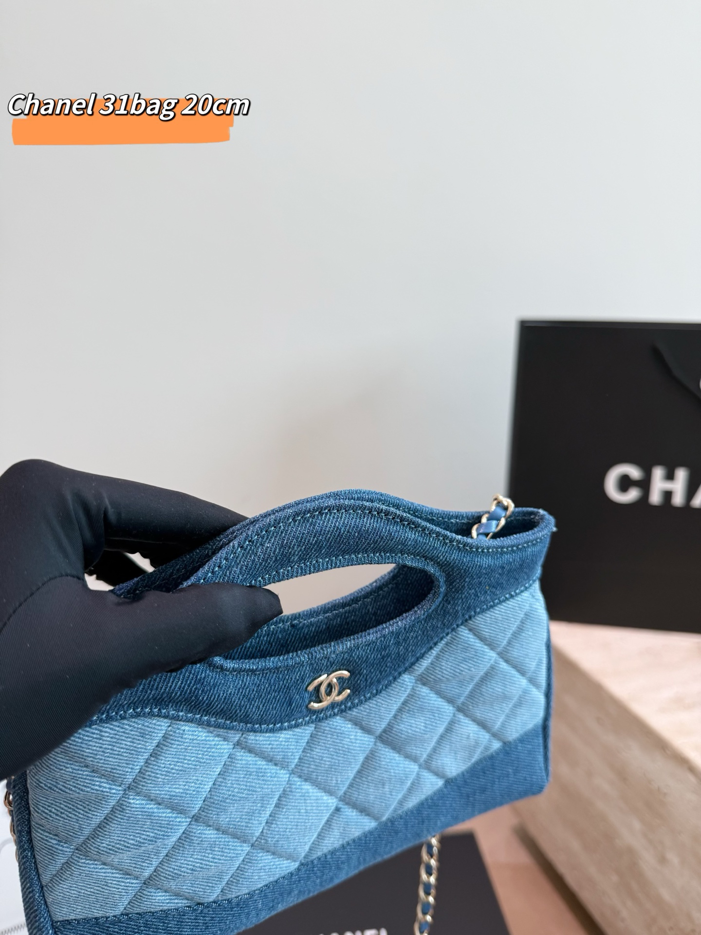 Coco ChanelCrossbody - Image 4