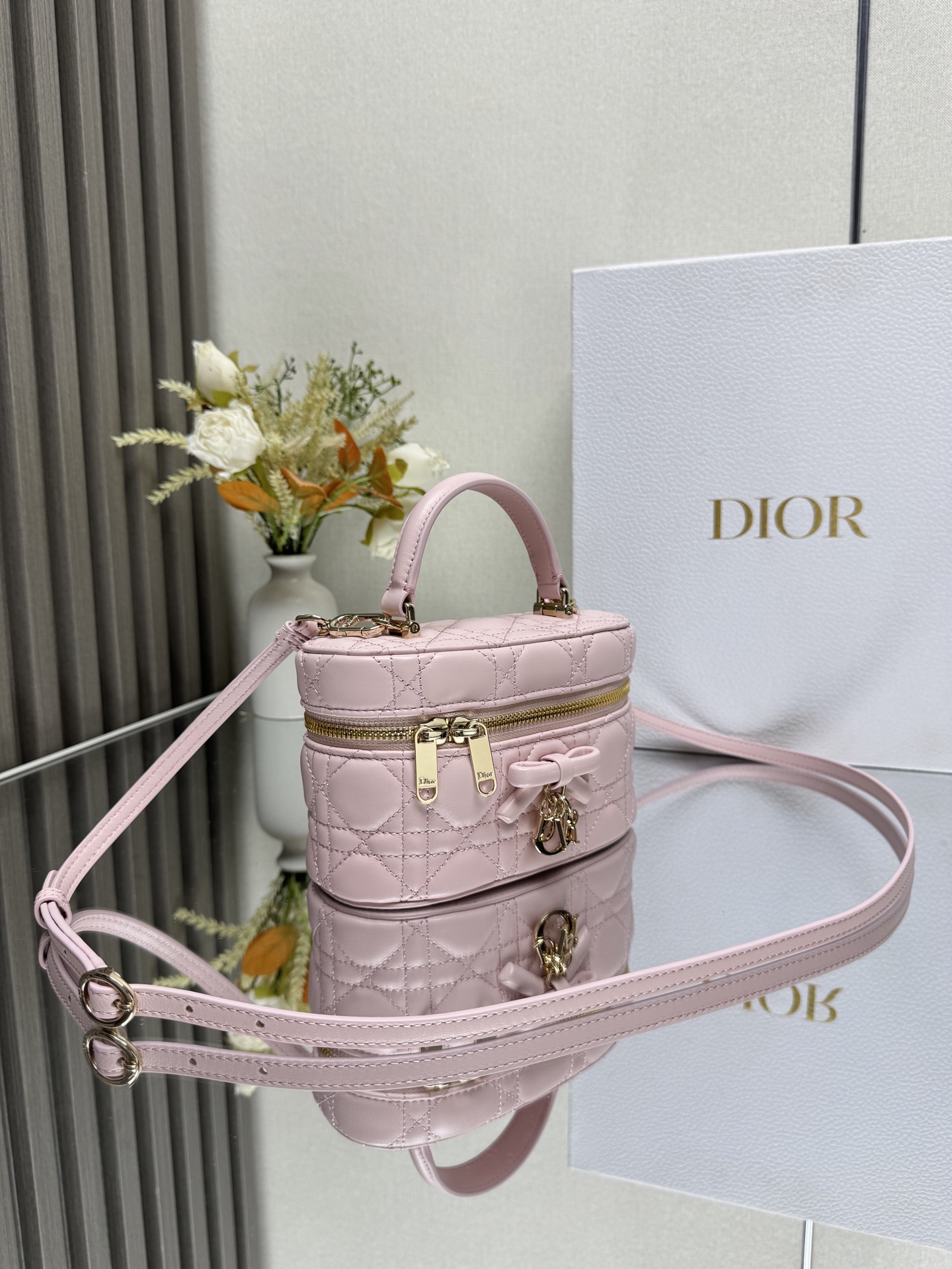DIOR - Image 4