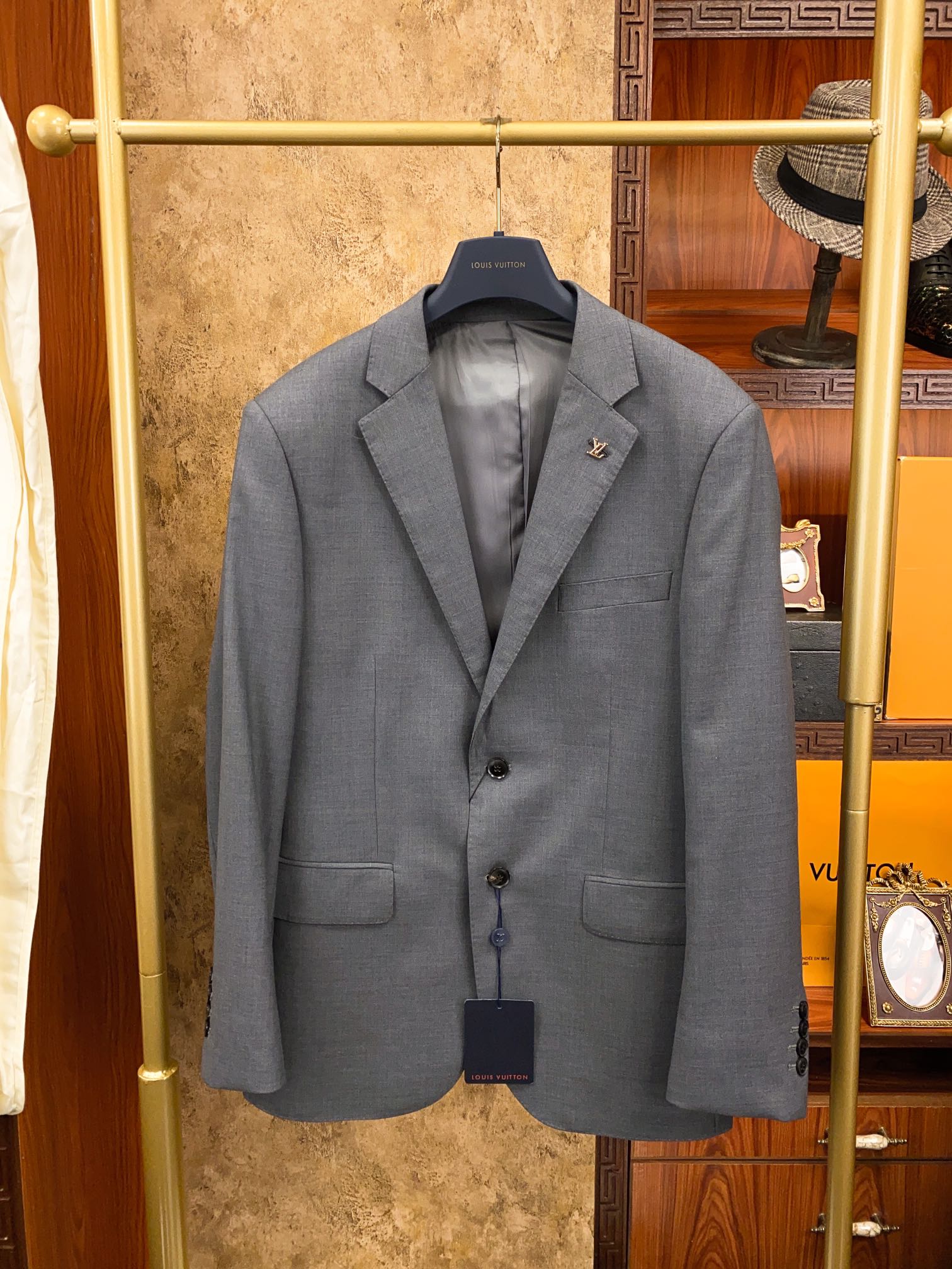 Louis Vuitton Suit - Image 4