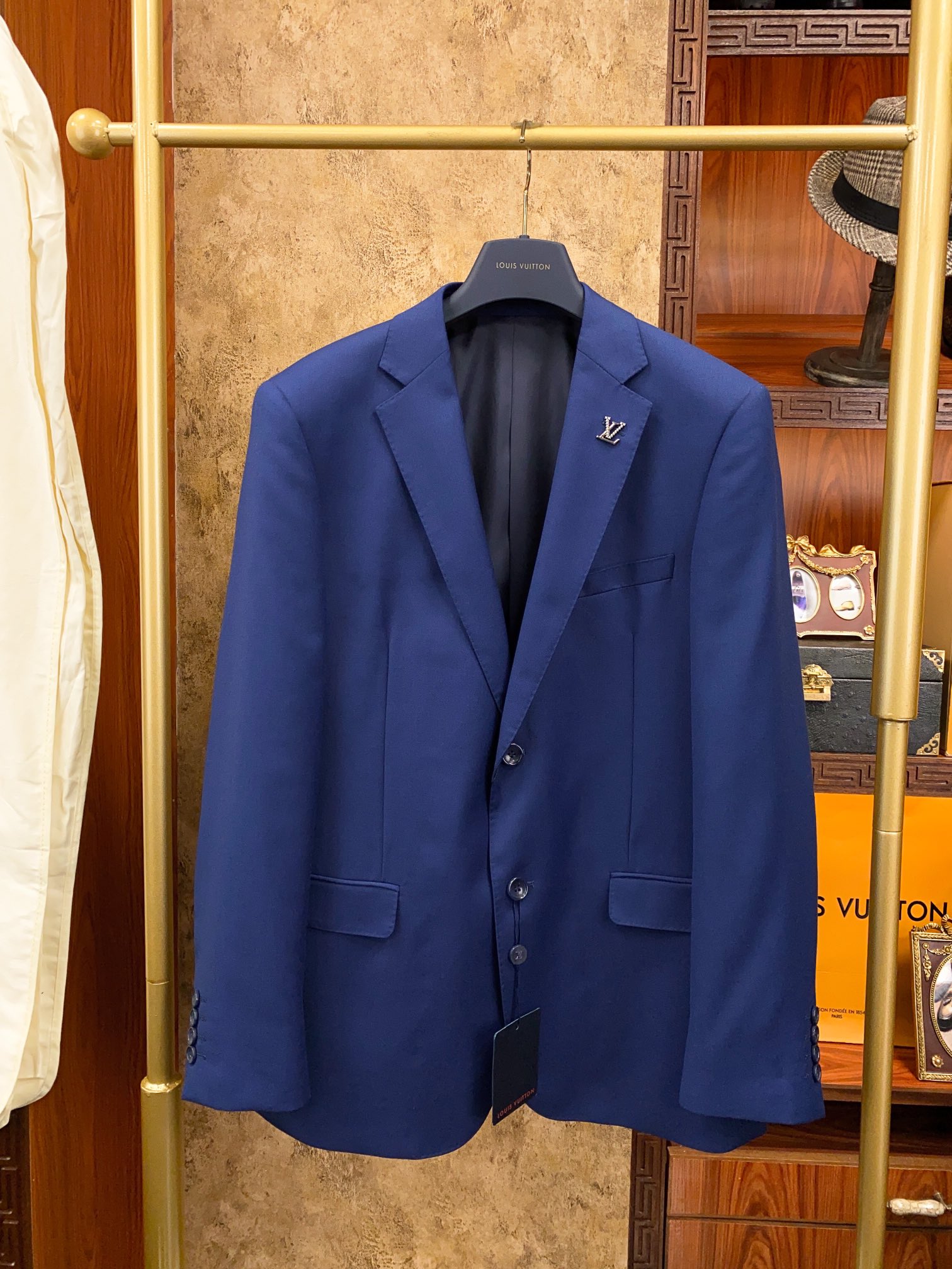 Louis Vuitton Suit - Image 4