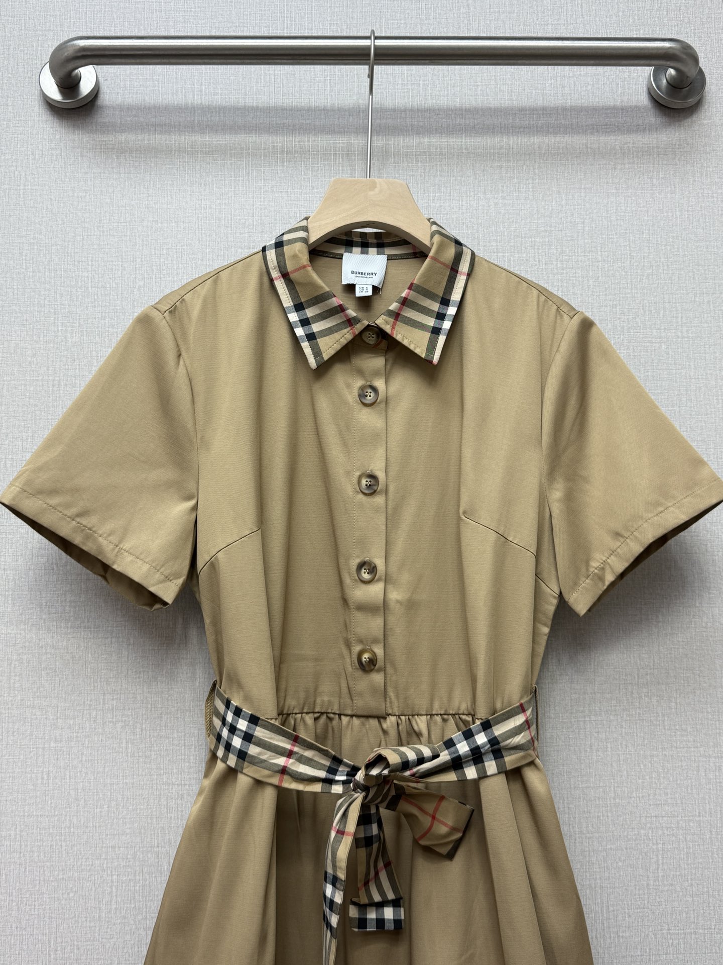 Burberry classic dress - Image 4