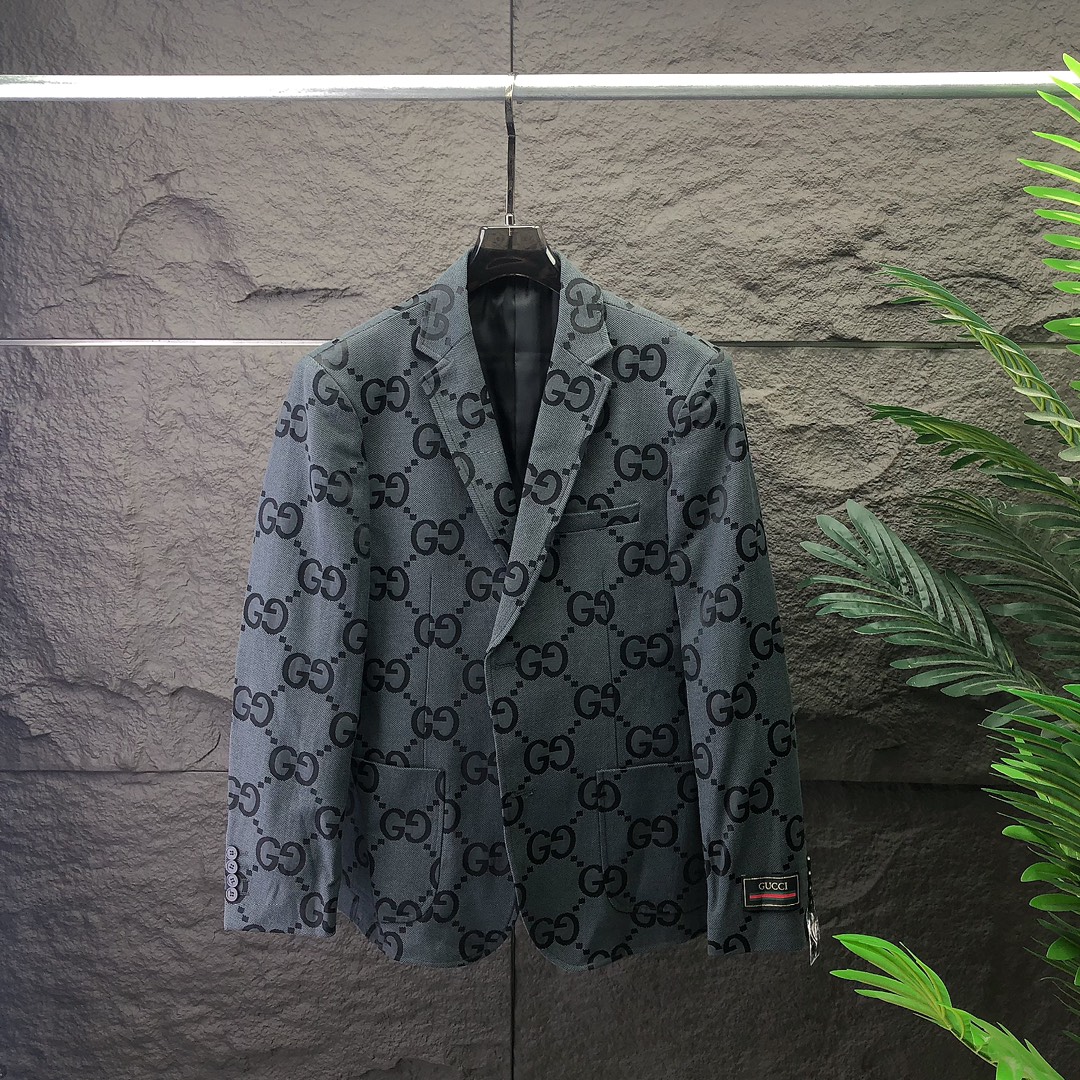 Gucci Tailored Suit - Image 3