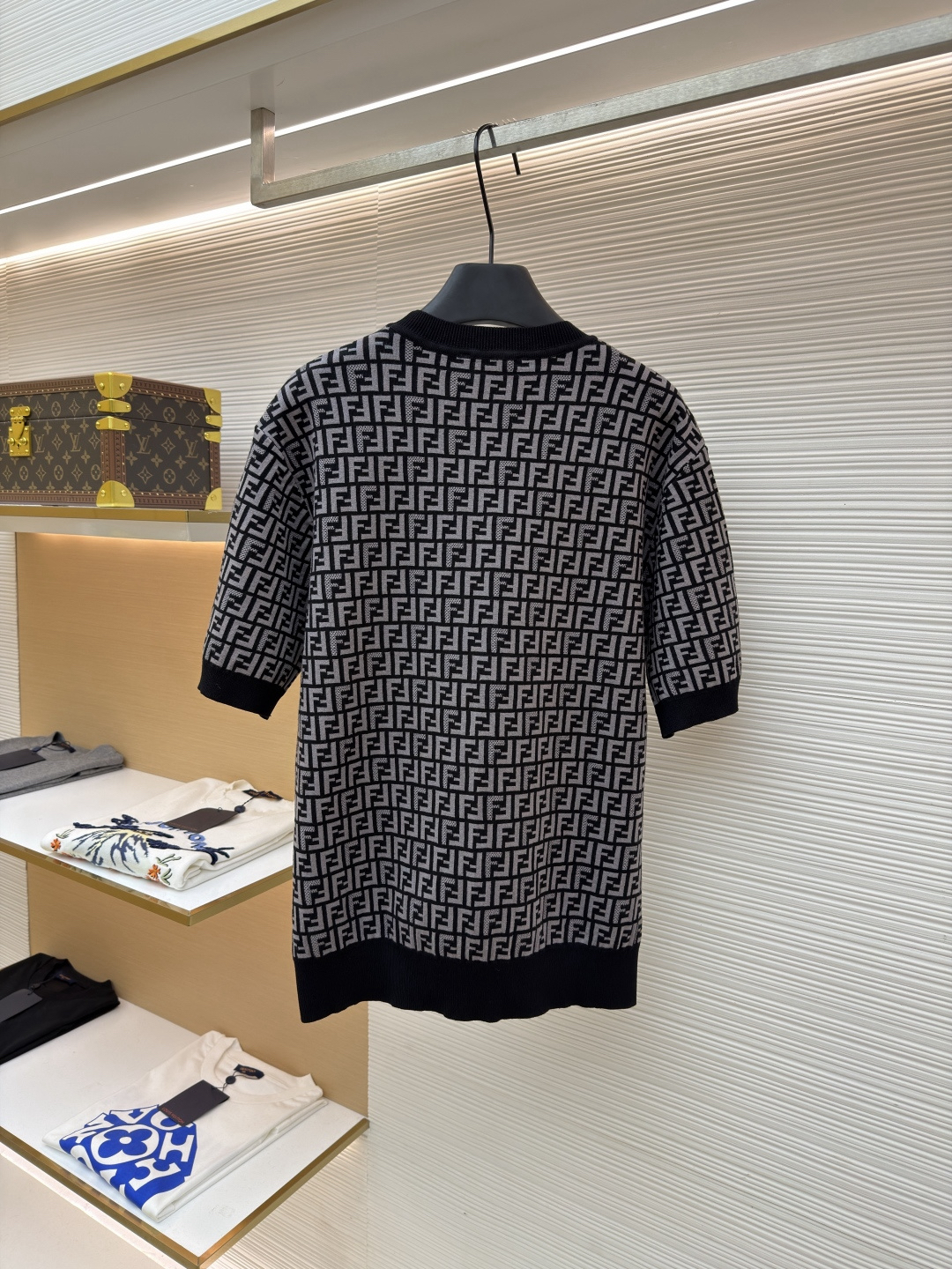 FENDI Casual Short T-shirt - Image 4