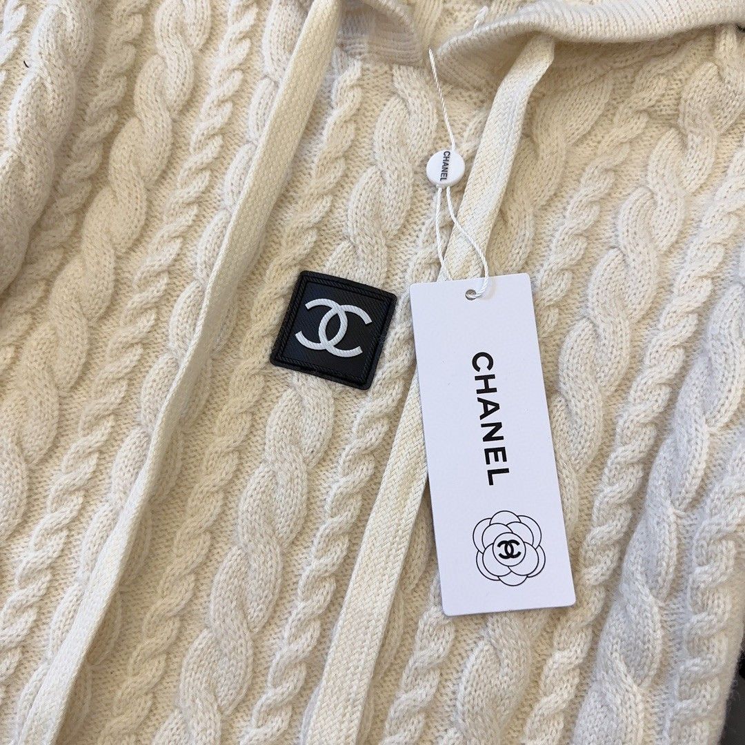 Chanel Kids hoodie - Image 5