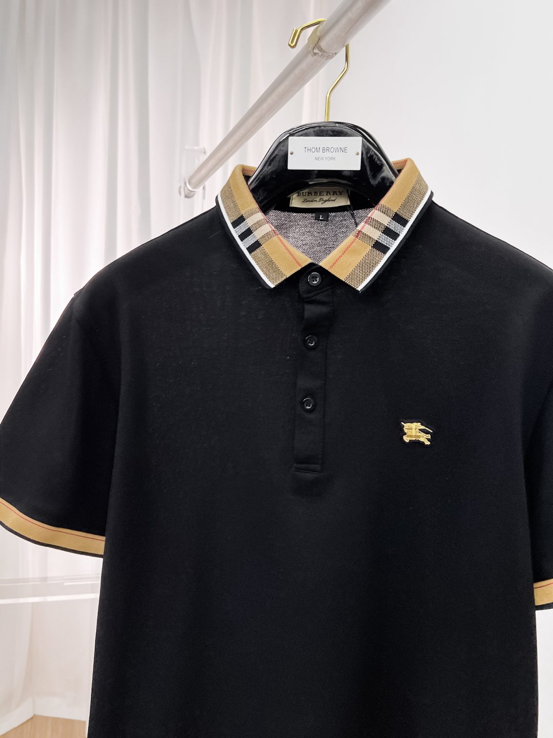 Burberry Black Short Sleeve T-shirt - Image 4