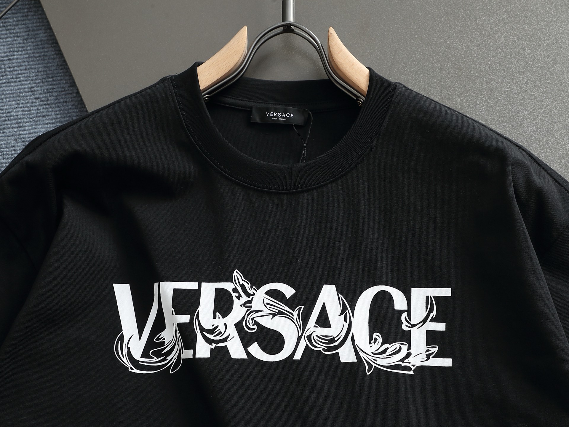 VERSACE Casual Short-Sleeve T-Shirt - Image 5