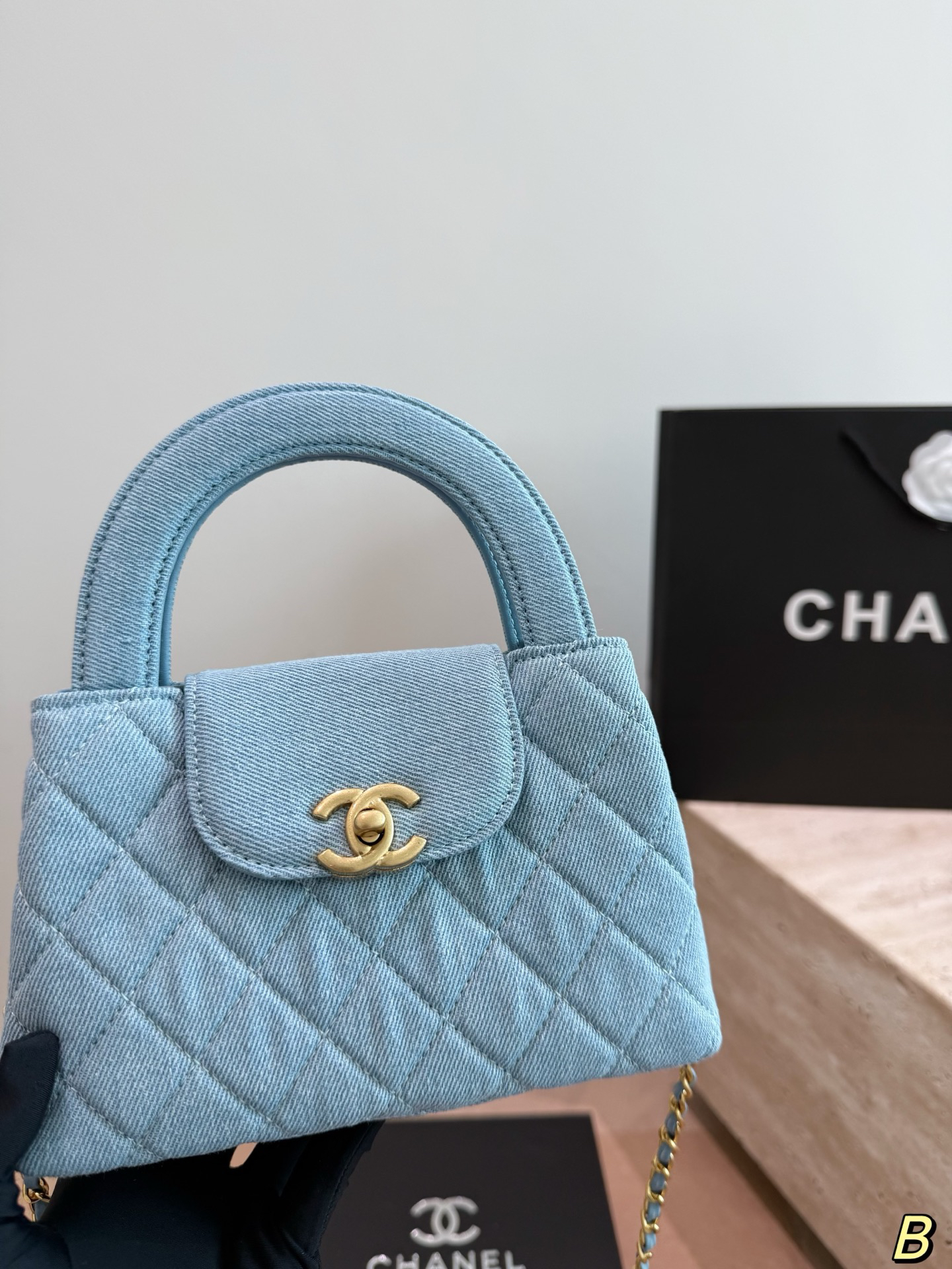 Coco ChanelMini Handbag - Image 2