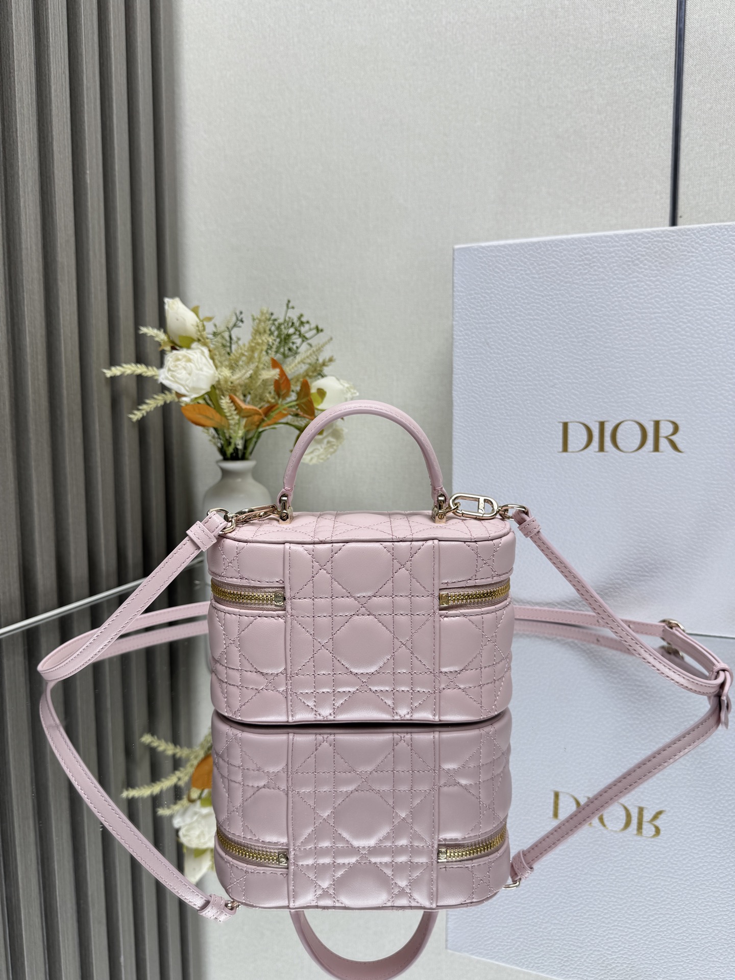 DIOR - Image 5