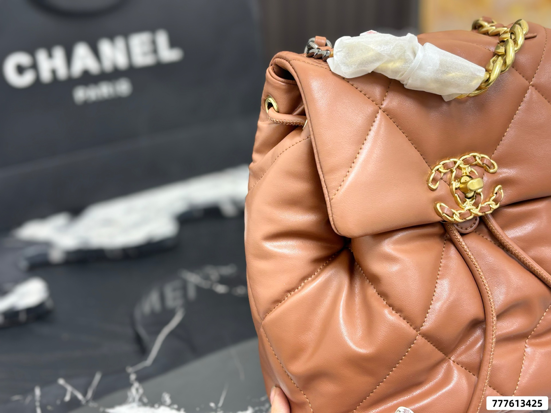 Coco Chanel Crocodile leather crossbody bag - Image 5