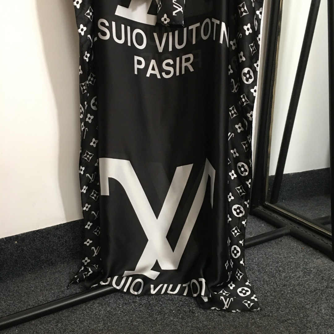 LV long dress - Image 5