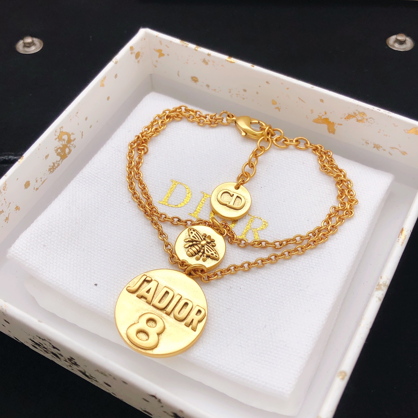 DOIR Golden Bracelet - Image 2
