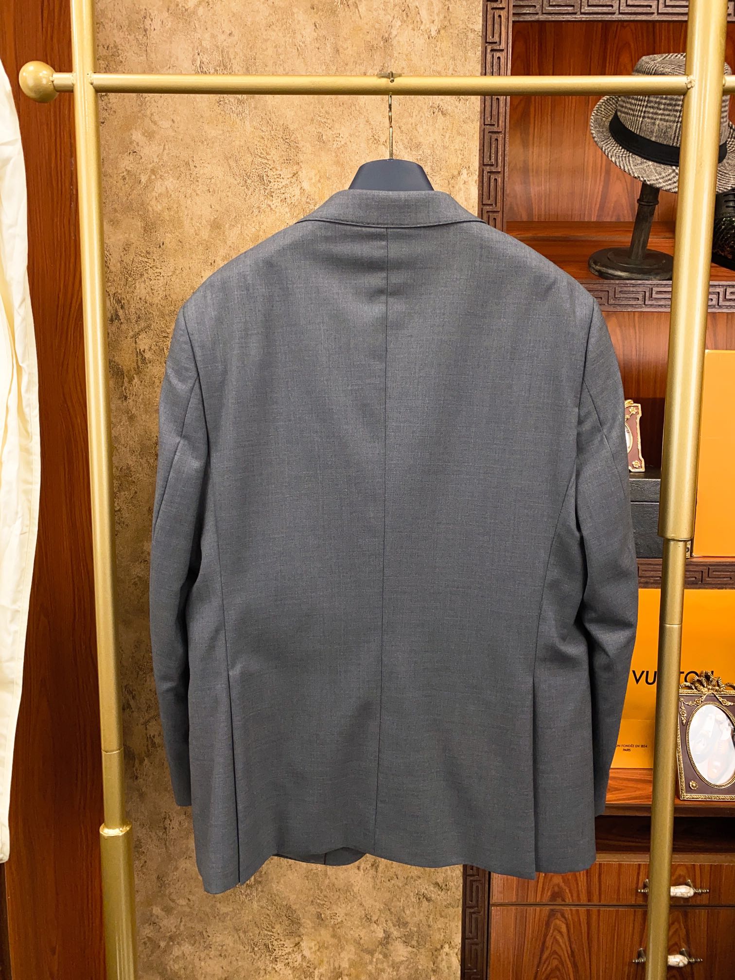 Louis Vuitton Suit - Image 5