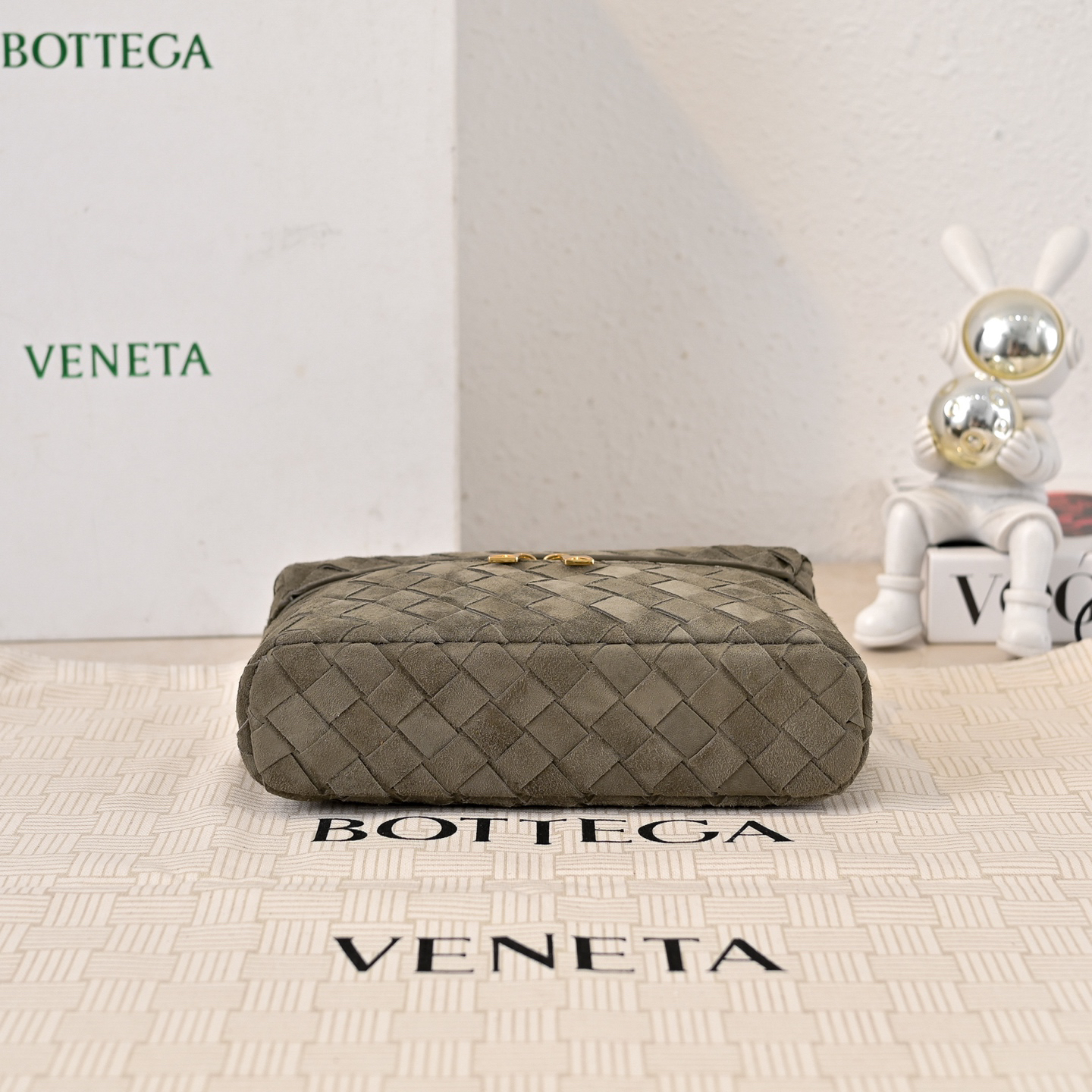 Vanity Case Suede Makeup Bag Dimensions: 22x12.5x5 cm - Image 5