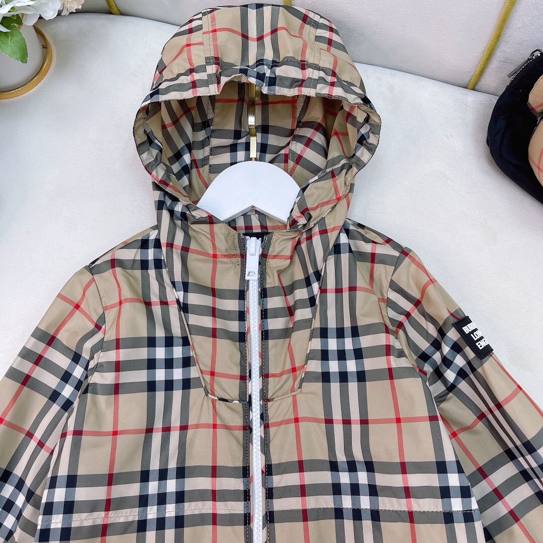 Balenciaga coat - Image 2