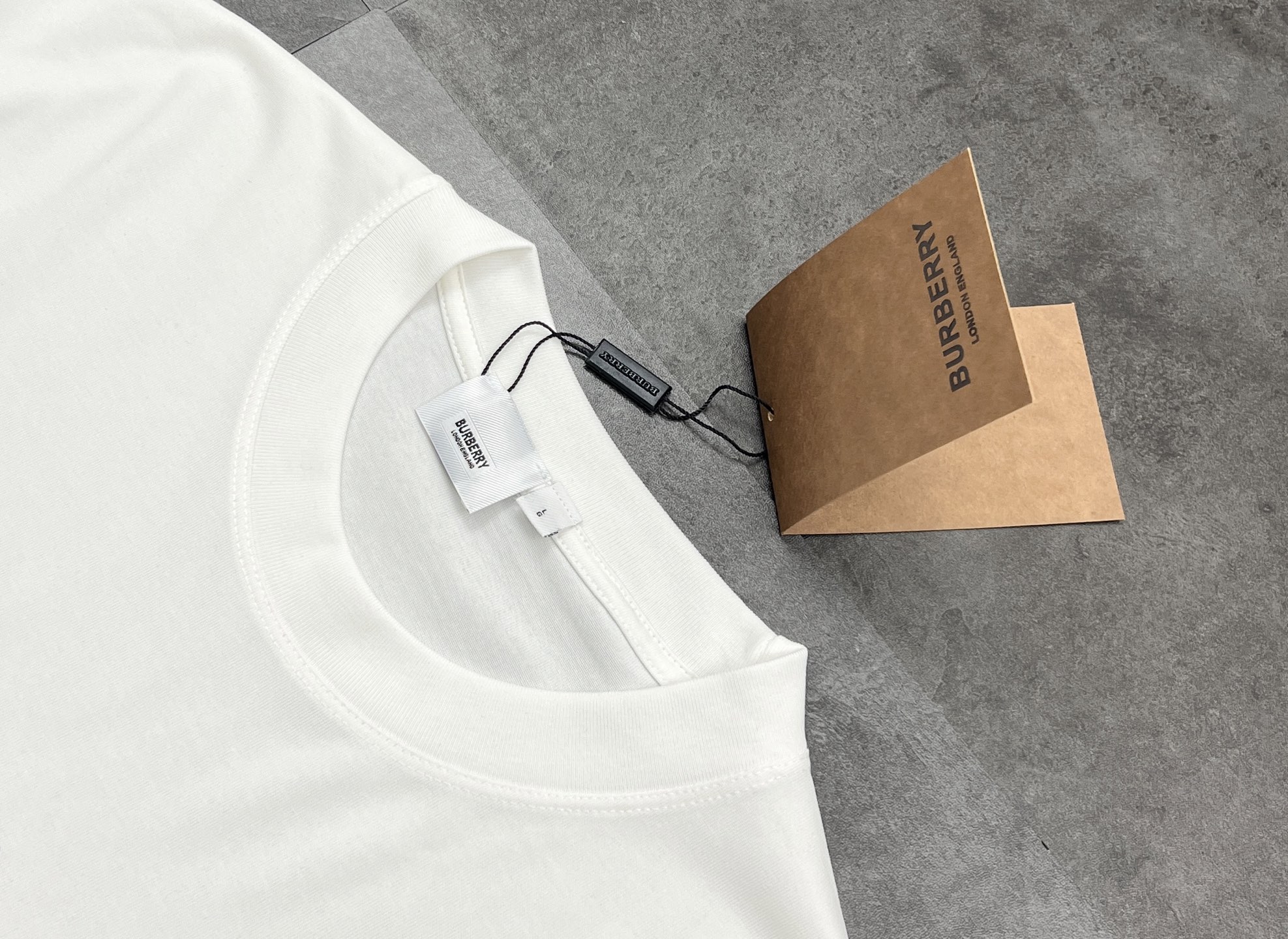Burberry Short Sleeve T-shirt - Image 4