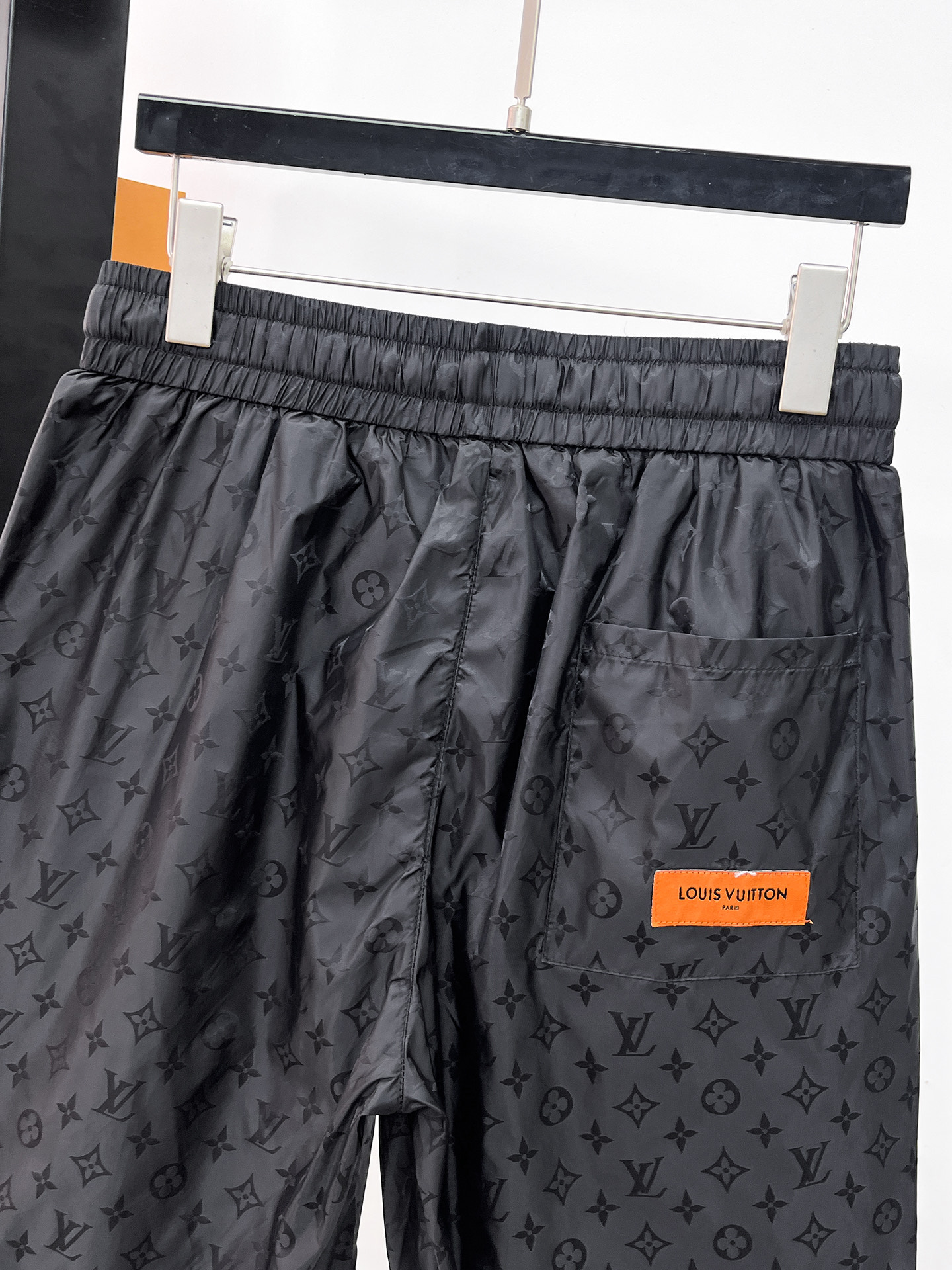 Louis Vuitton Kids shorts - Image 3