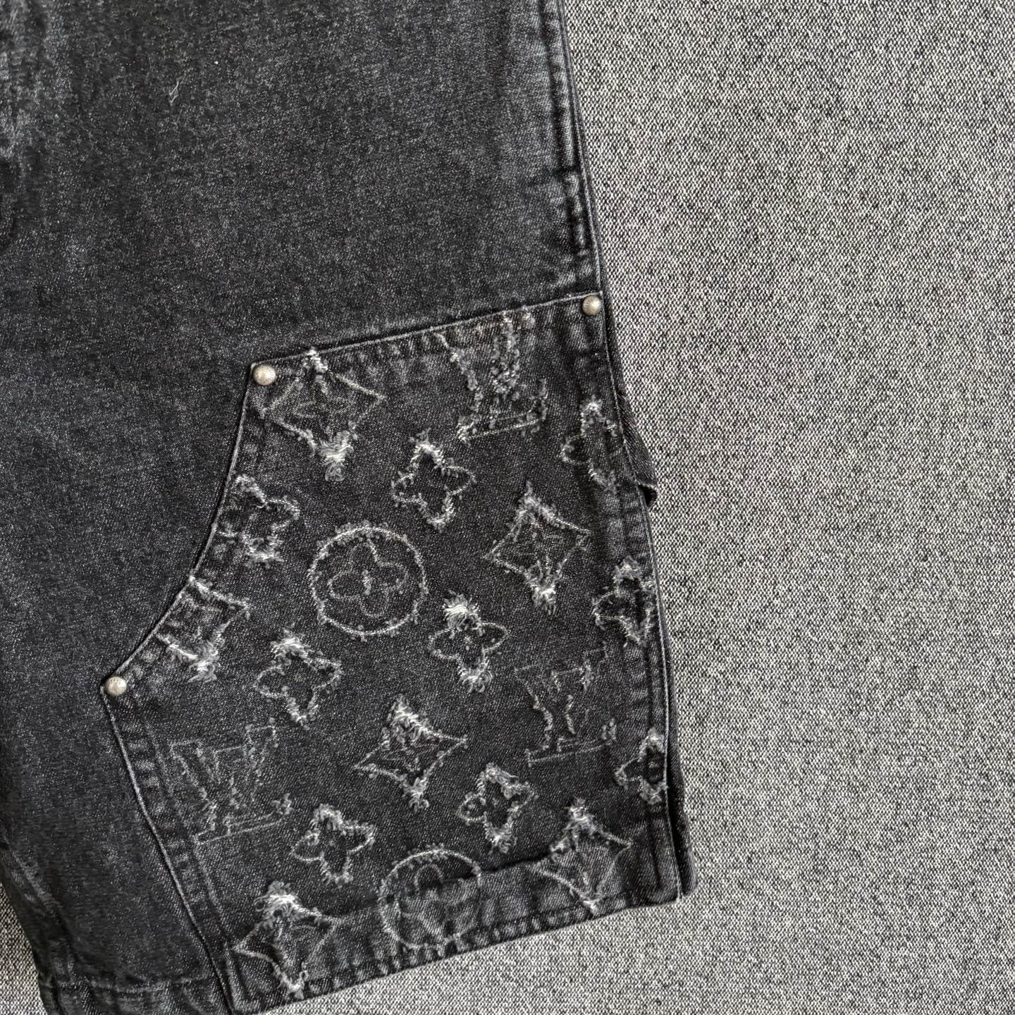 LV Kids' Track Shorts - Image 6