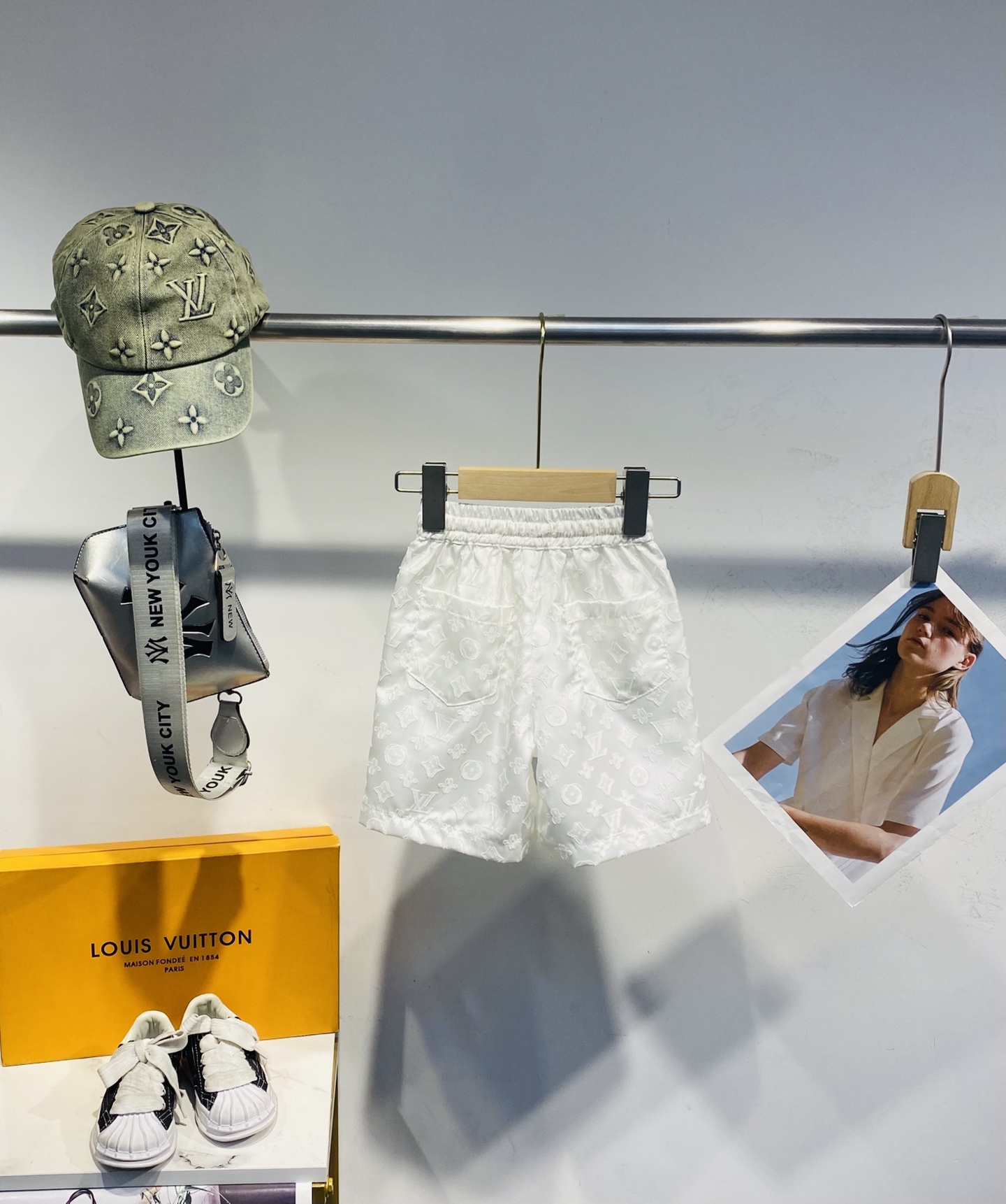lv Kids shorts - Image 3