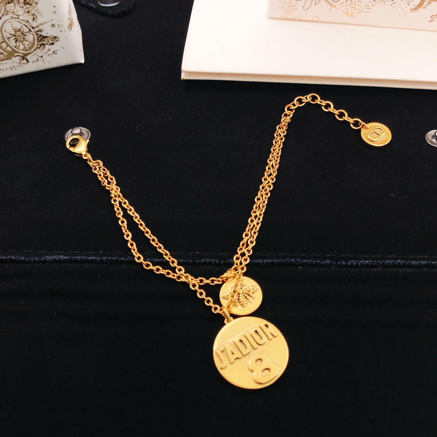 DOIR Golden Bracelet - Image 3