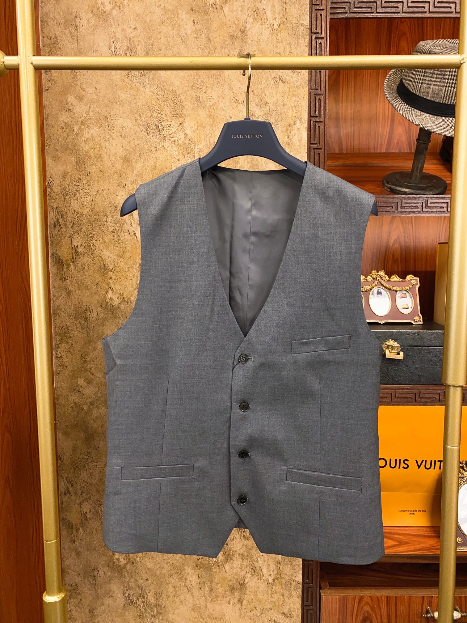 Louis Vuitton Suit - Image 6