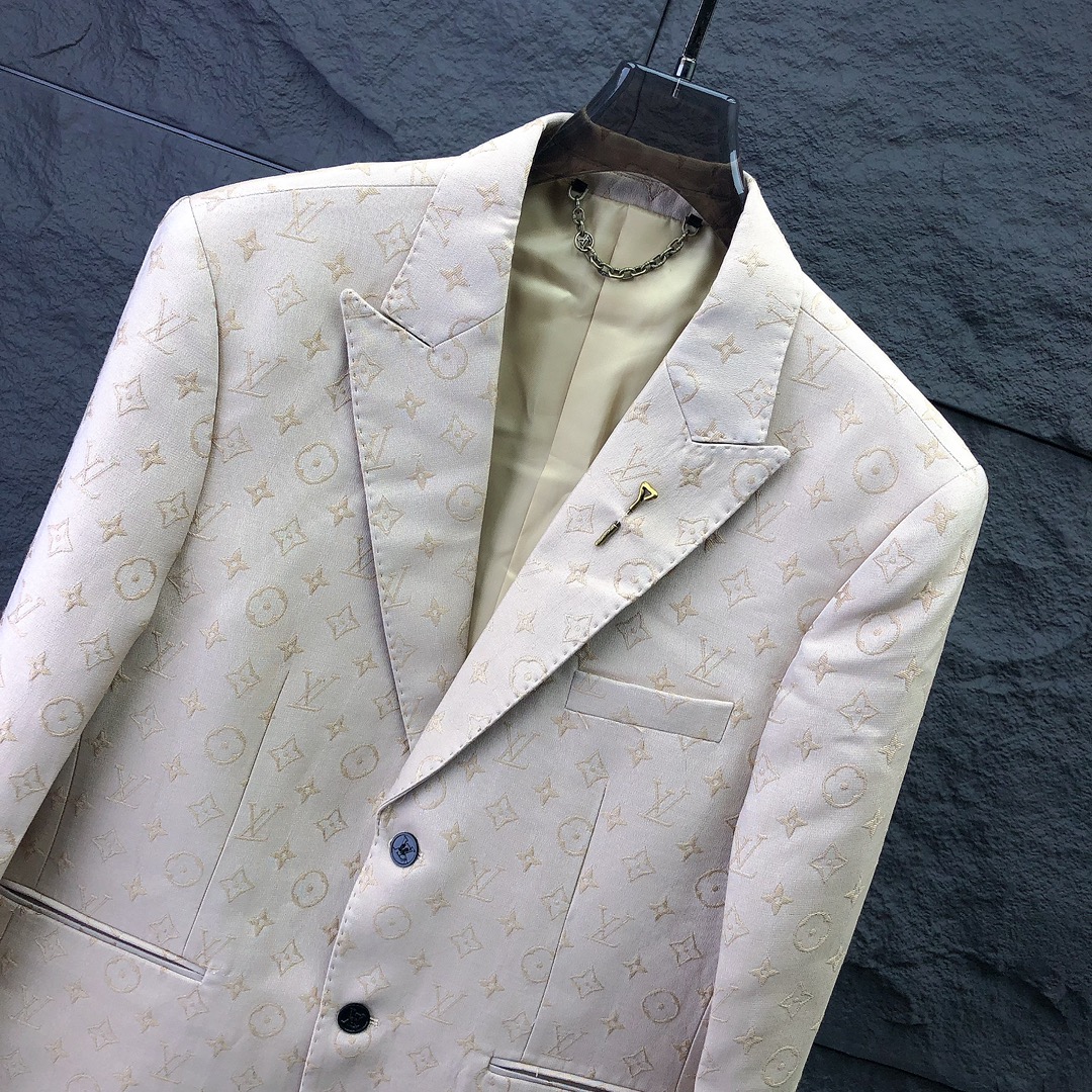 Gucci Tailored Suit - Image 6