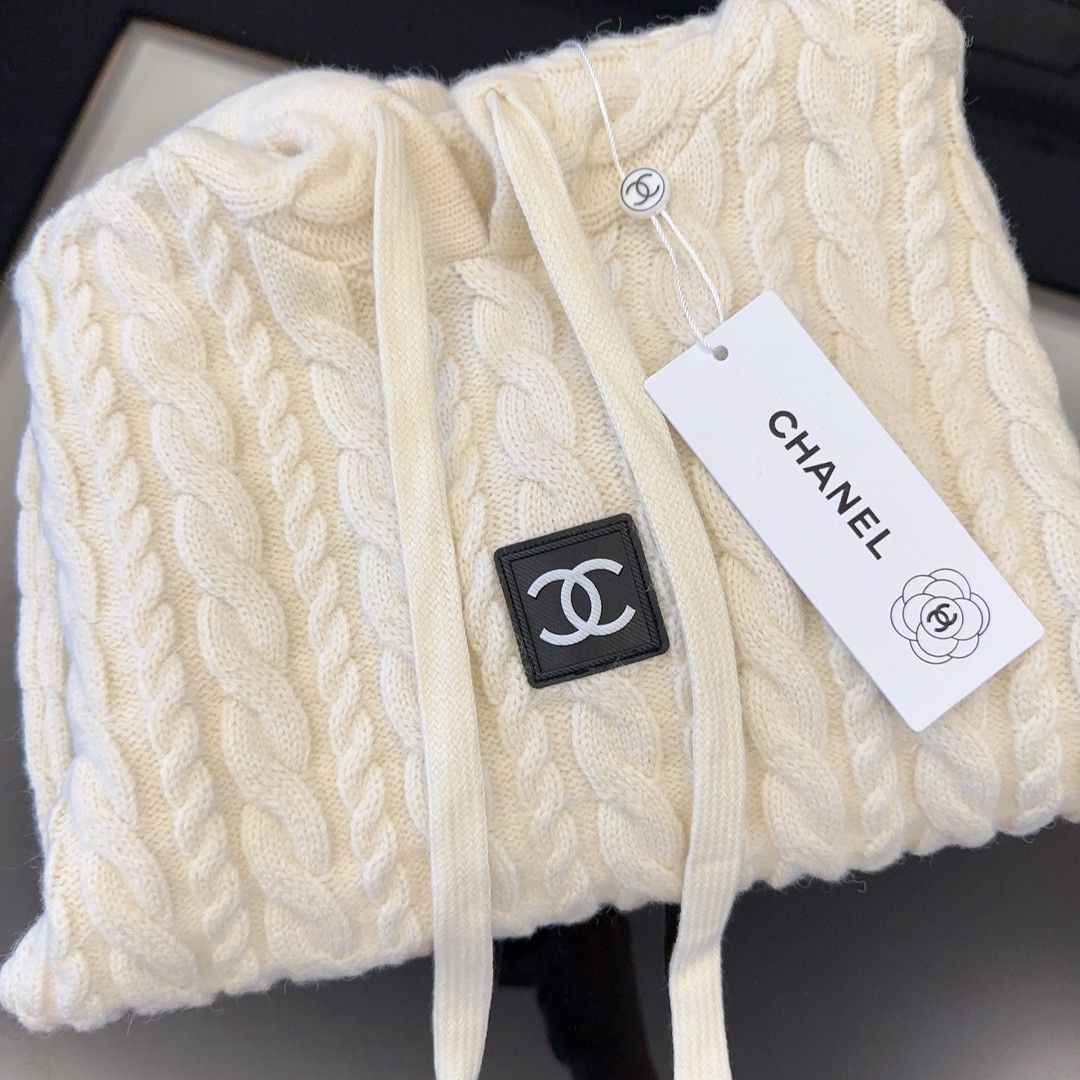 Chanel Kids hoodie - Image 2