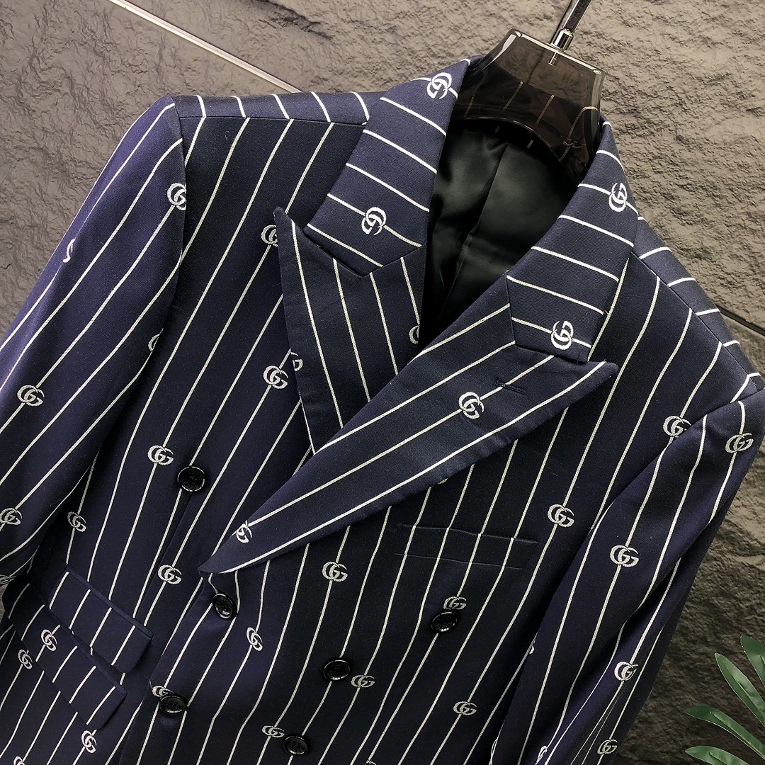 Gucci Casual Suit - Image 6
