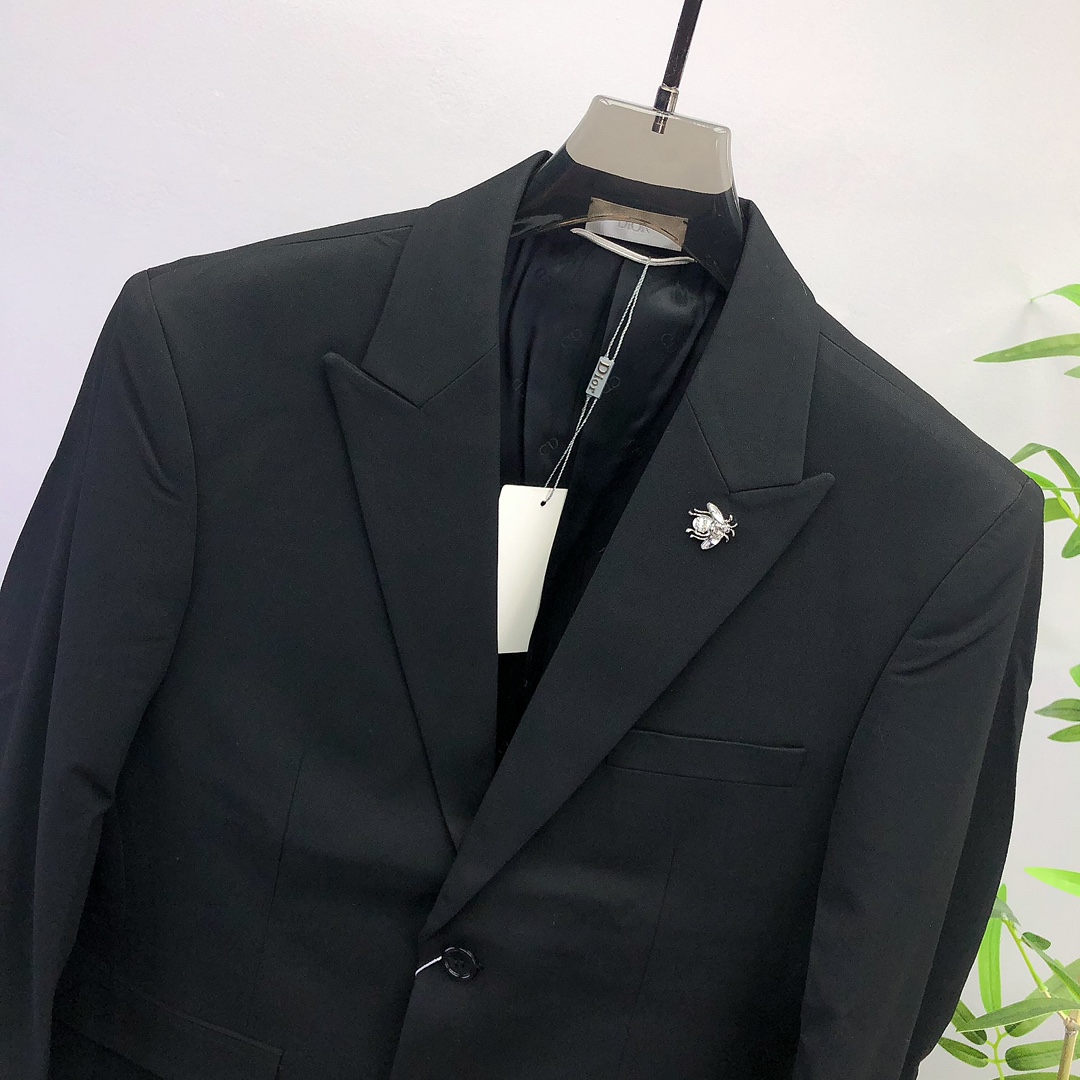 DIOR Tailored Suit - Image 5