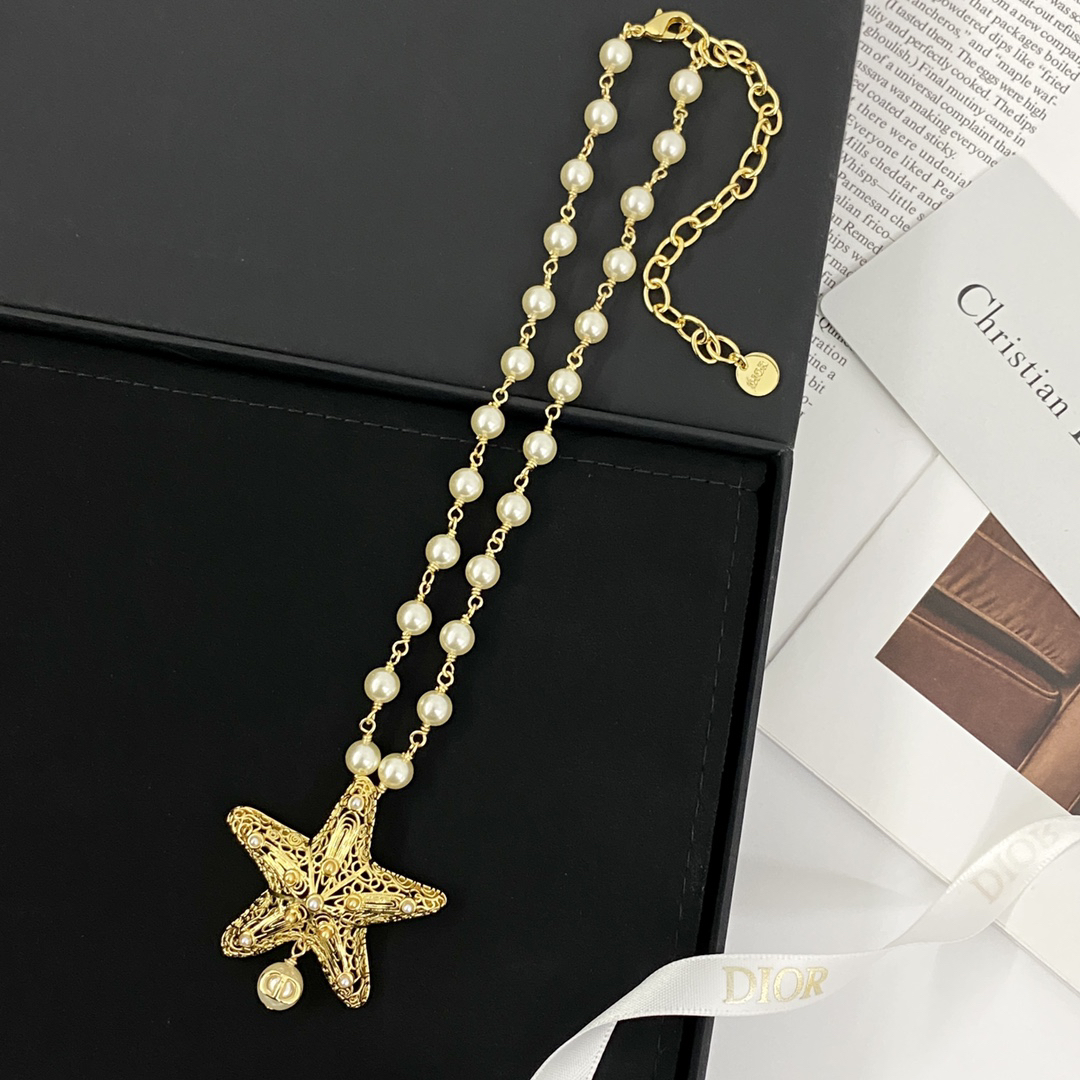 DIOR Golden Bracelet - Image 6