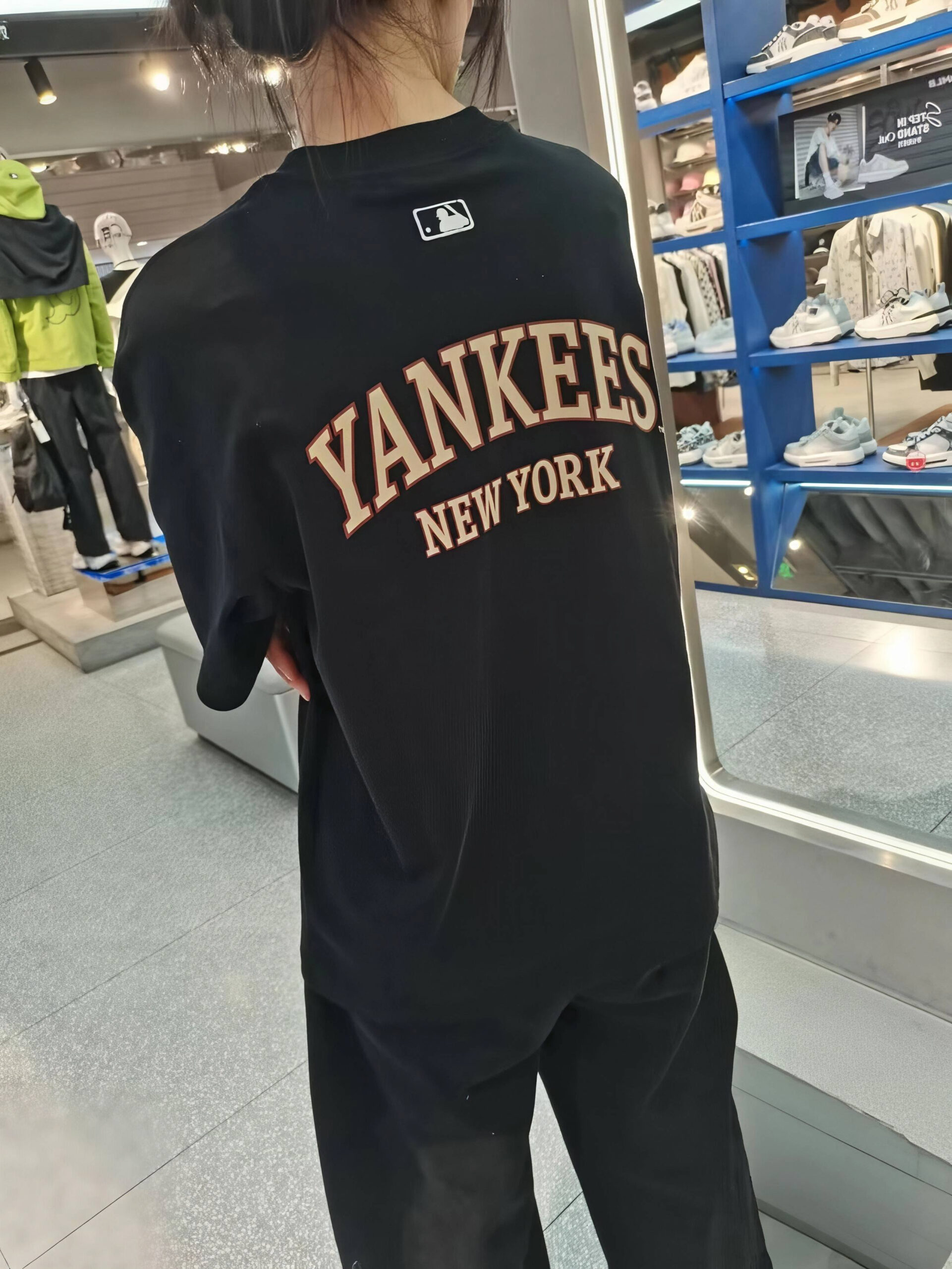 MLB Short Sleeve T-shirt - Image 8