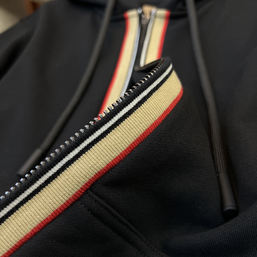 BURBERRY Black Long Sleeve Hooded Jacket - Image 6