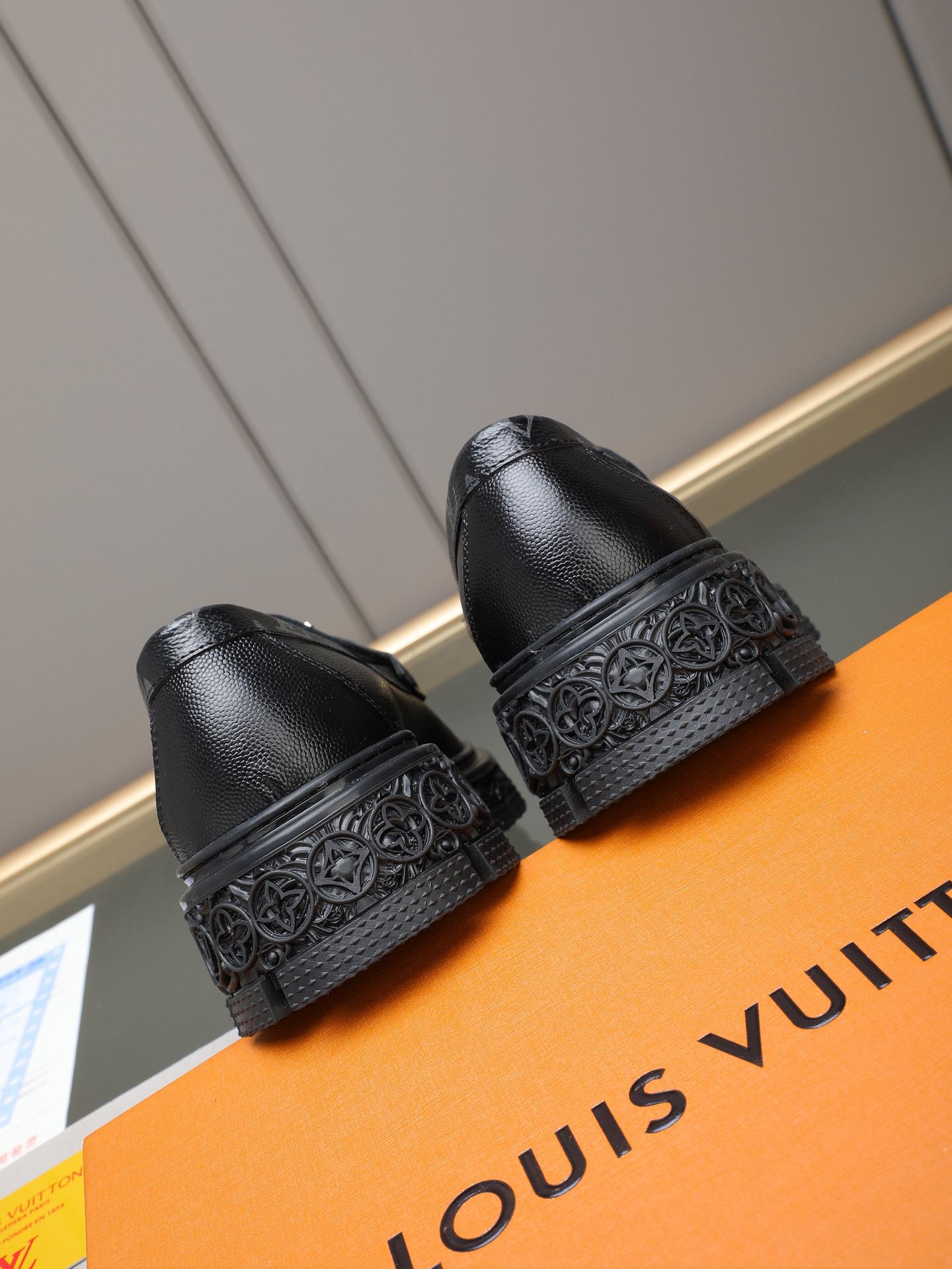 Louis Vuitton shoes - Image 8