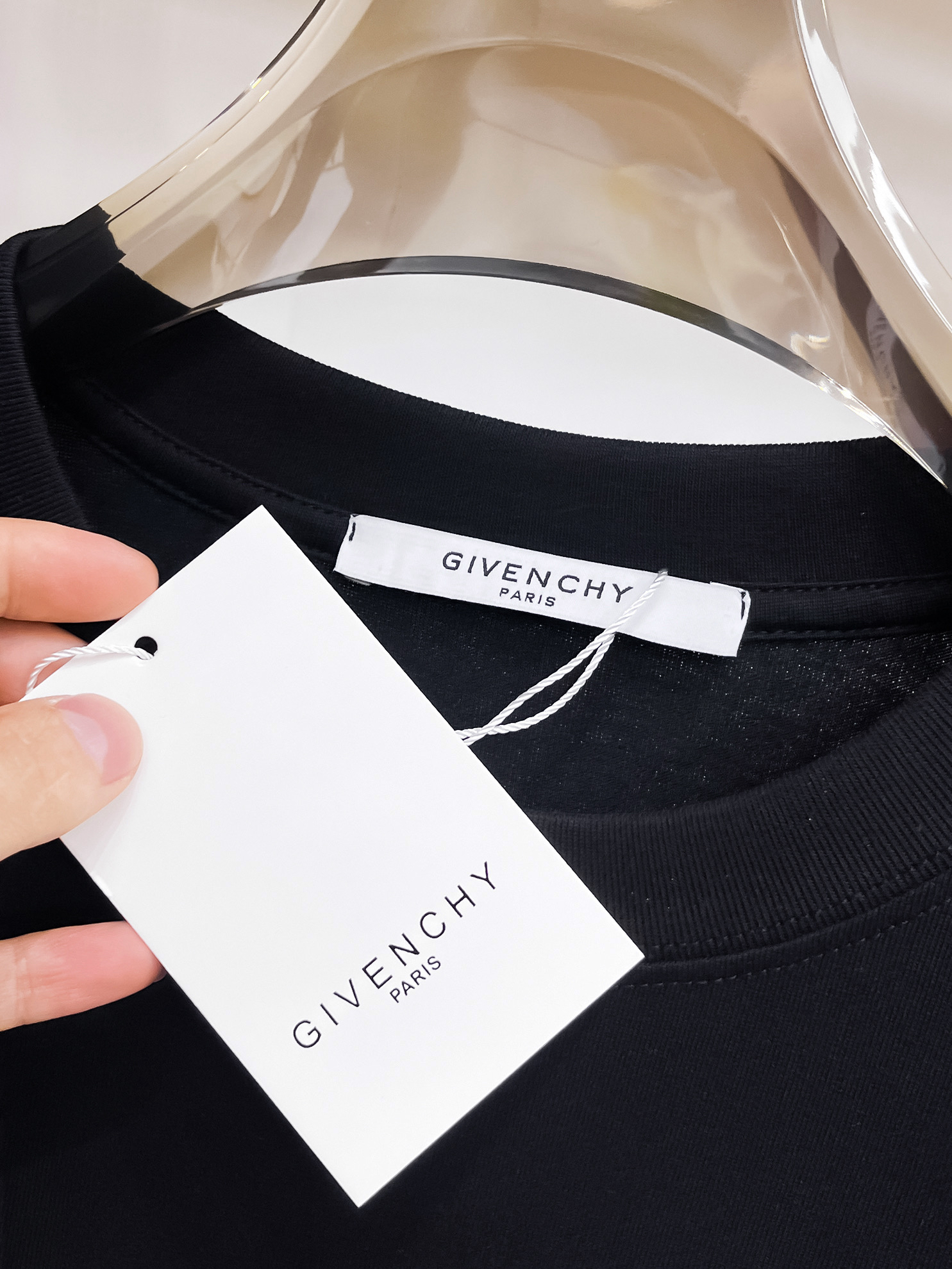GIVENCHY - Image 8