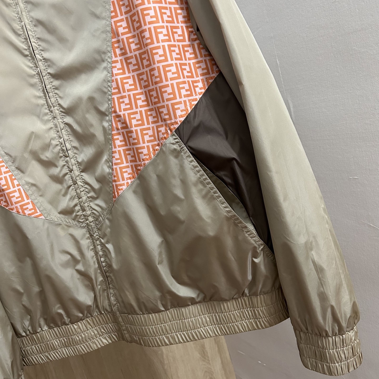 FEND Long-sleeve Jacket - Image 7