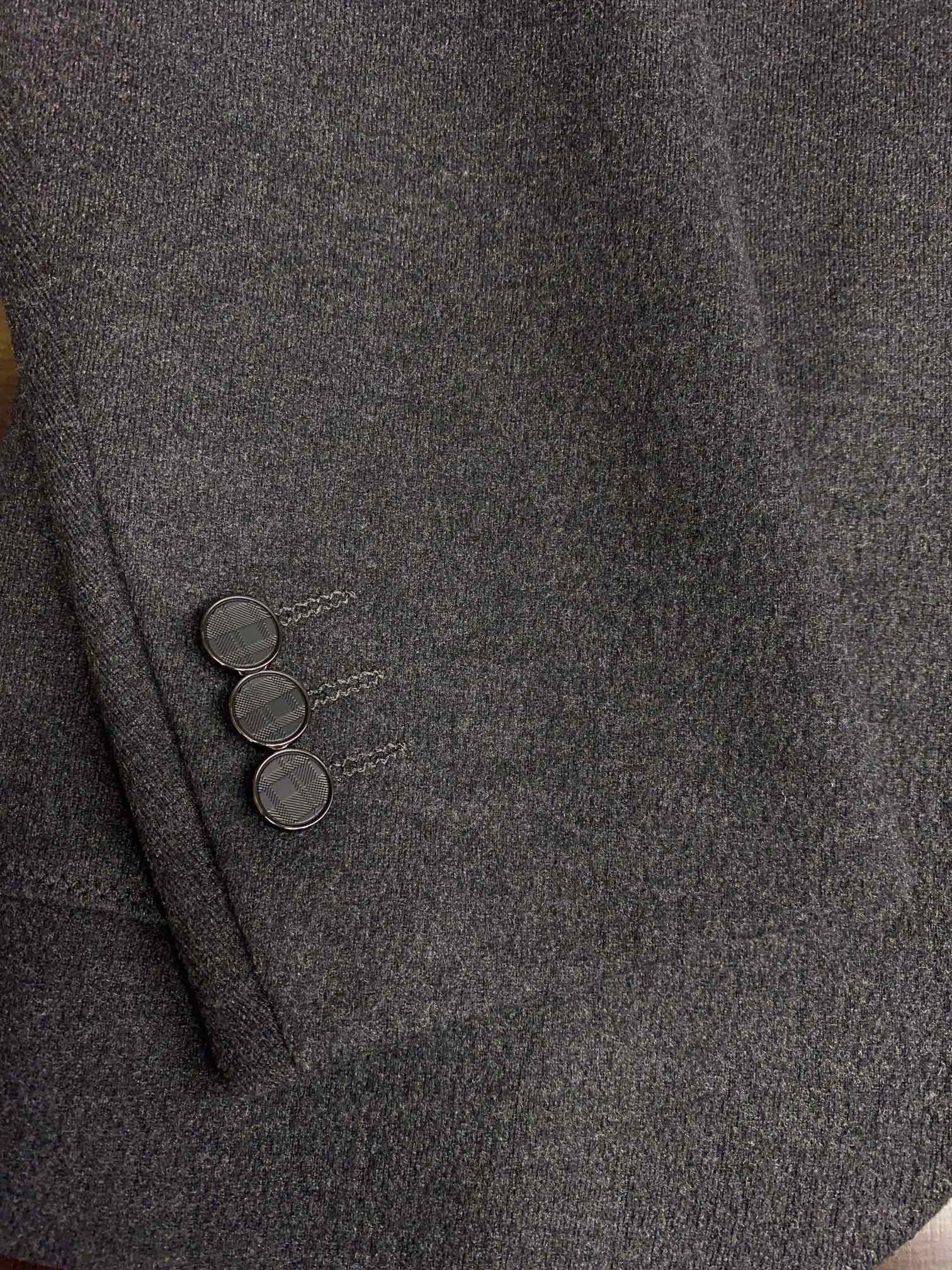 Burberry Suit - Image 7