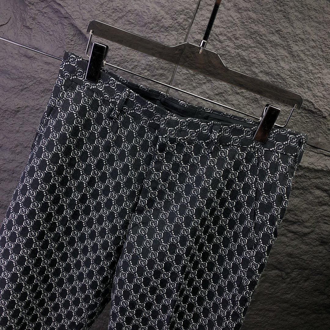 Gucci Tailored Suit - Image 6