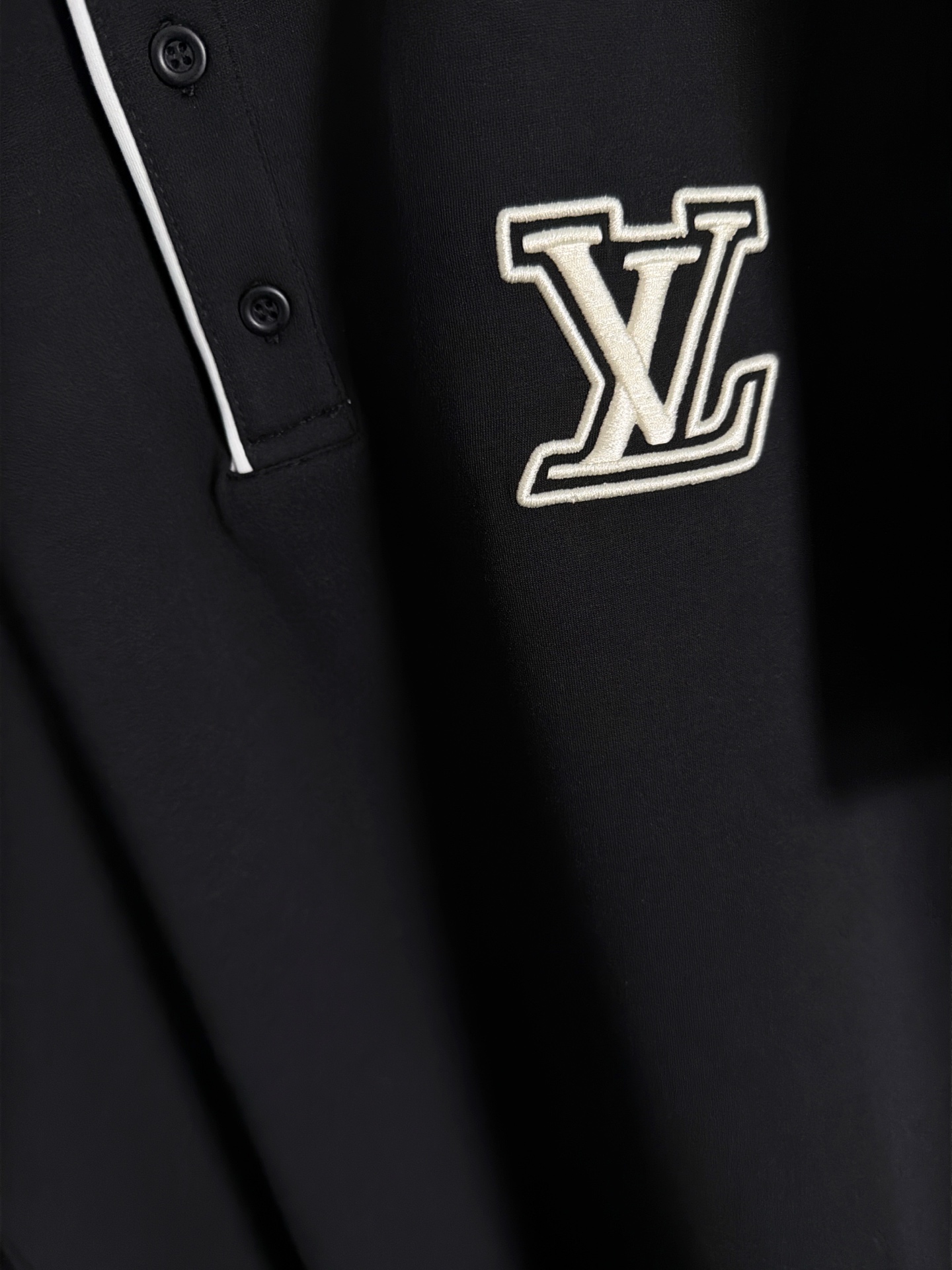Louis Vuitton Suit - Image 6