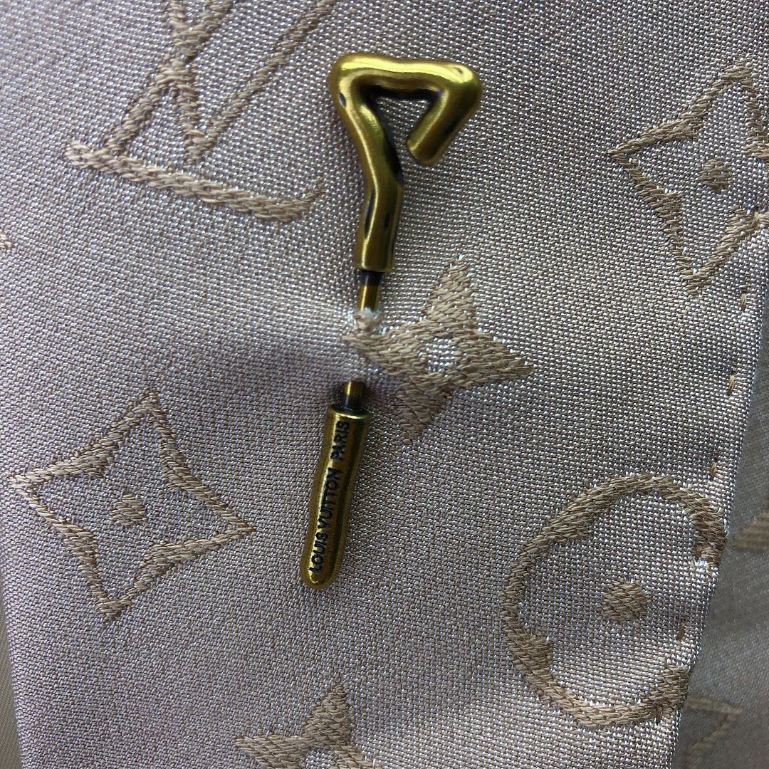 Gucci Tailored Suit - Image 7