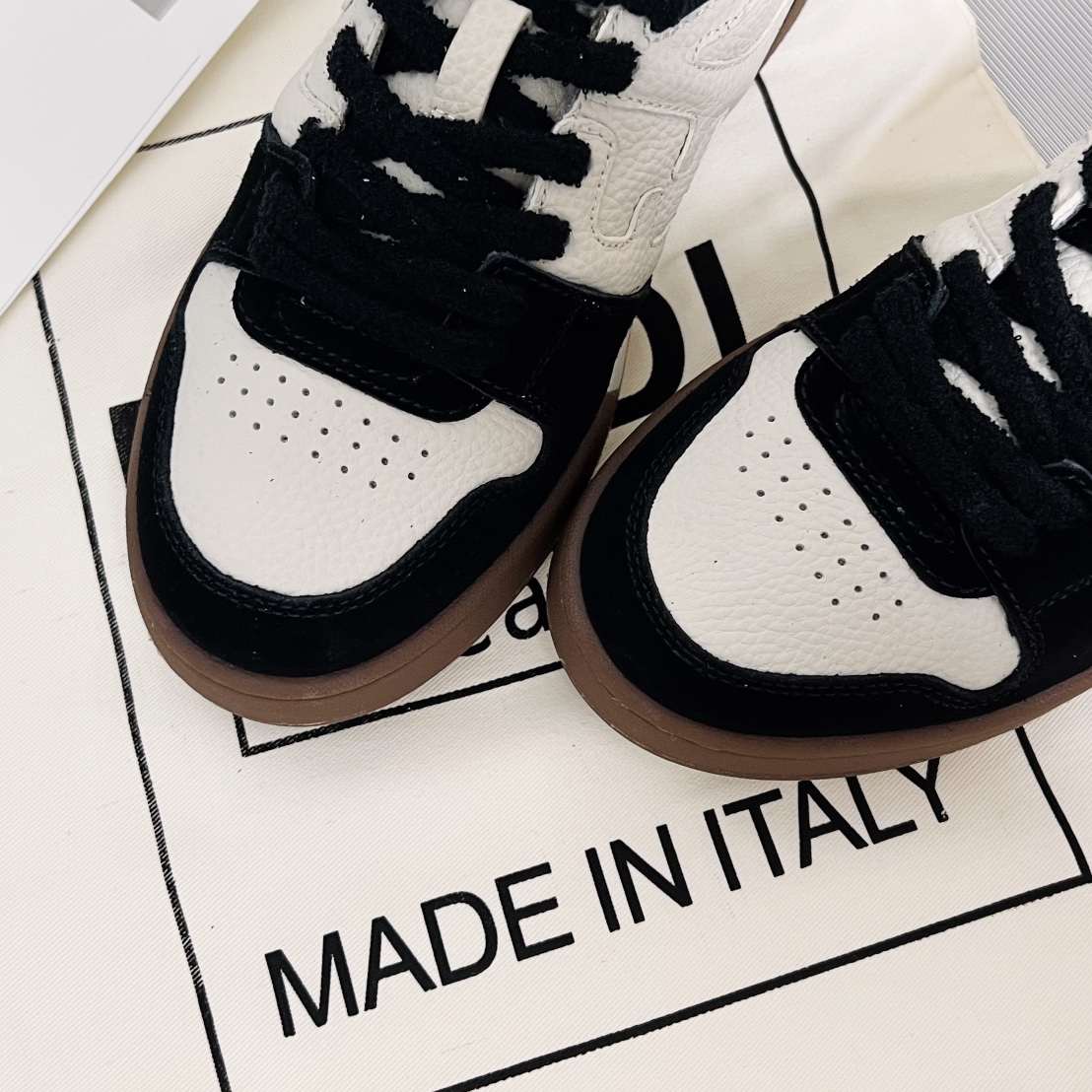 FENDI SHOES - Image 3