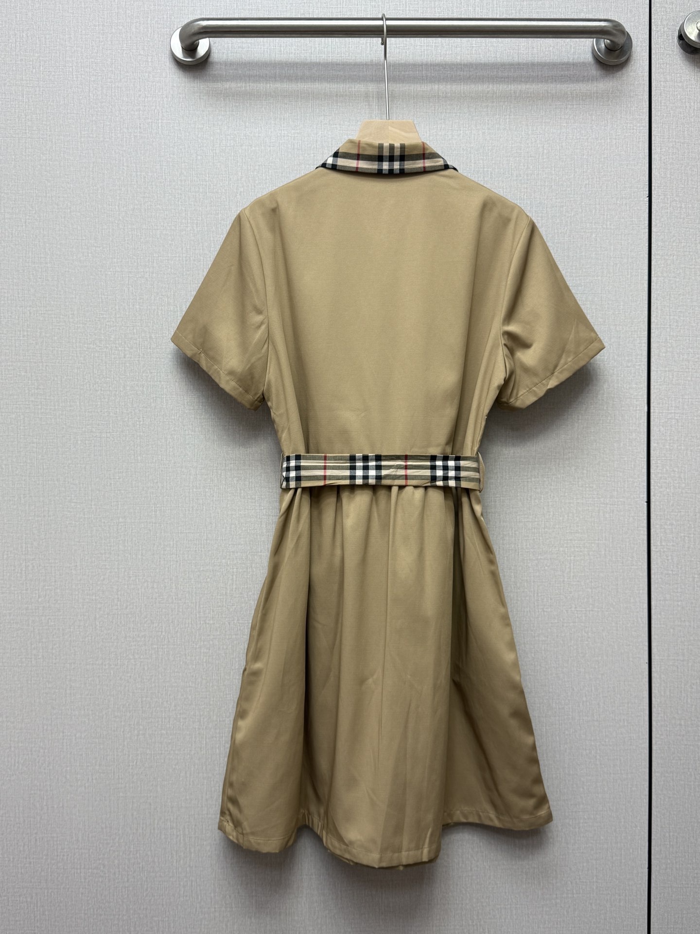 Burberry classic dress - Image 7