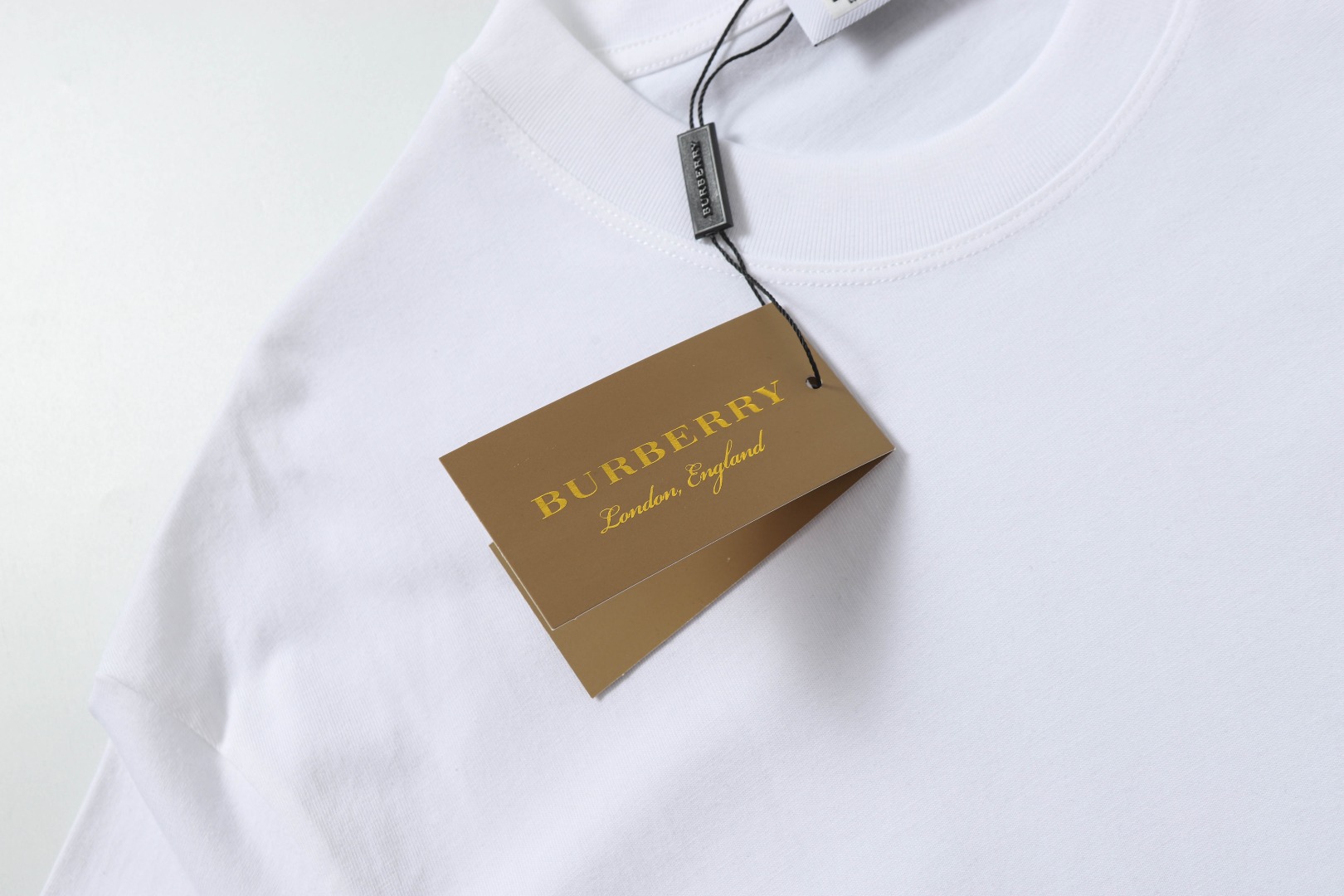 Burberry Short Sleeve T-shirt - Image 7