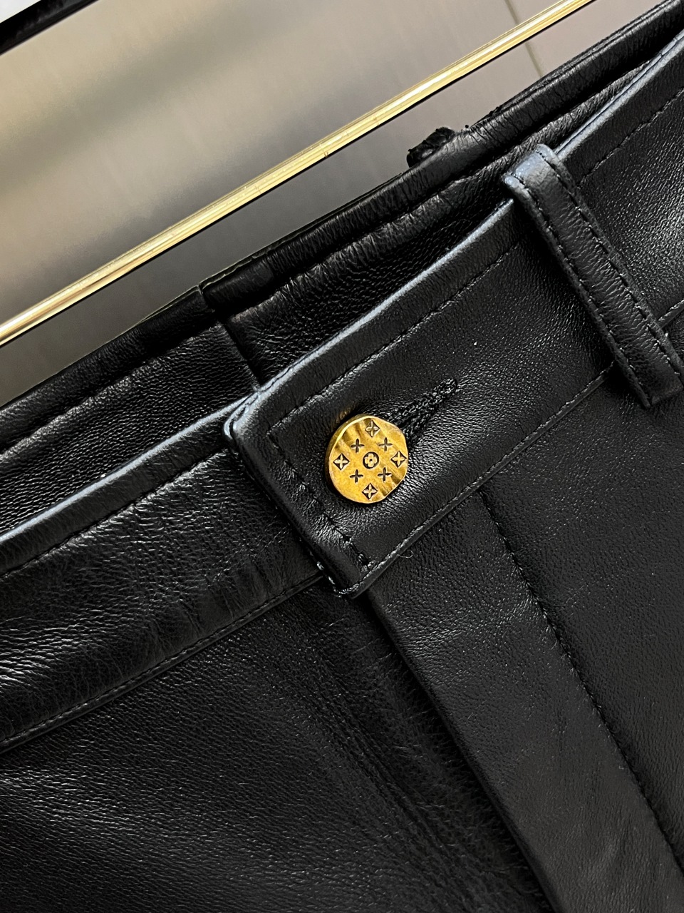 Louis Vuitton Suit - Image 7
